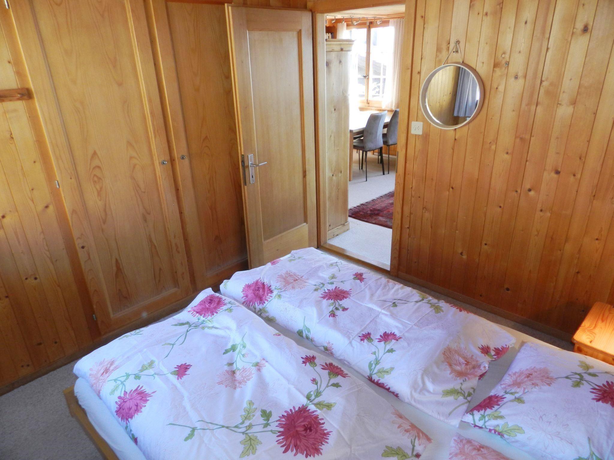 Photo 17 - 3 bedroom Apartment in Saanen