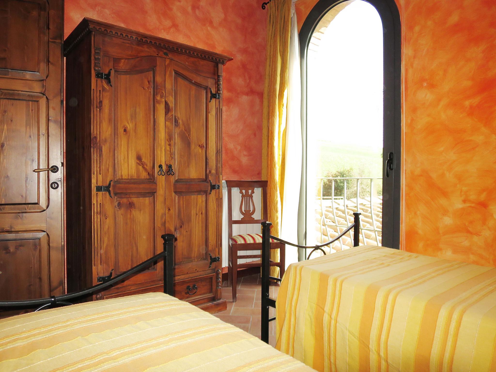 Photo 20 - 4 bedroom House in Volterra with private pool and garden