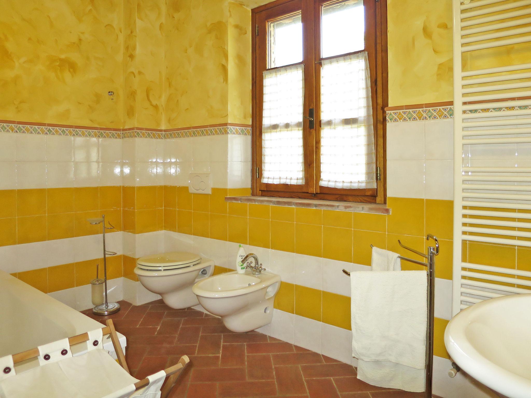 Photo 25 - 4 bedroom House in Volterra with private pool and garden