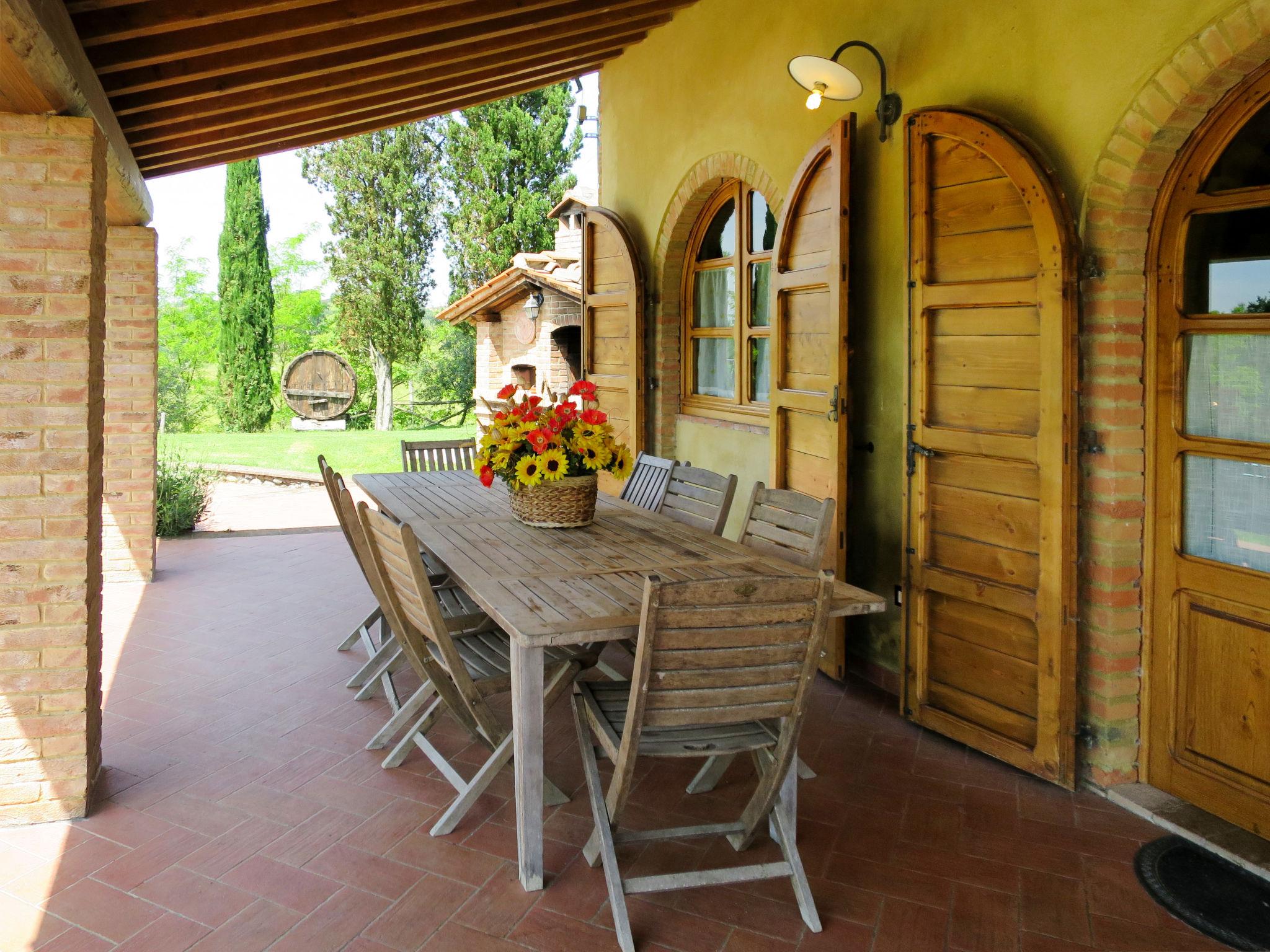 Foto 3 - Casa con 4 camere da letto a Volterra con piscina privata e giardino