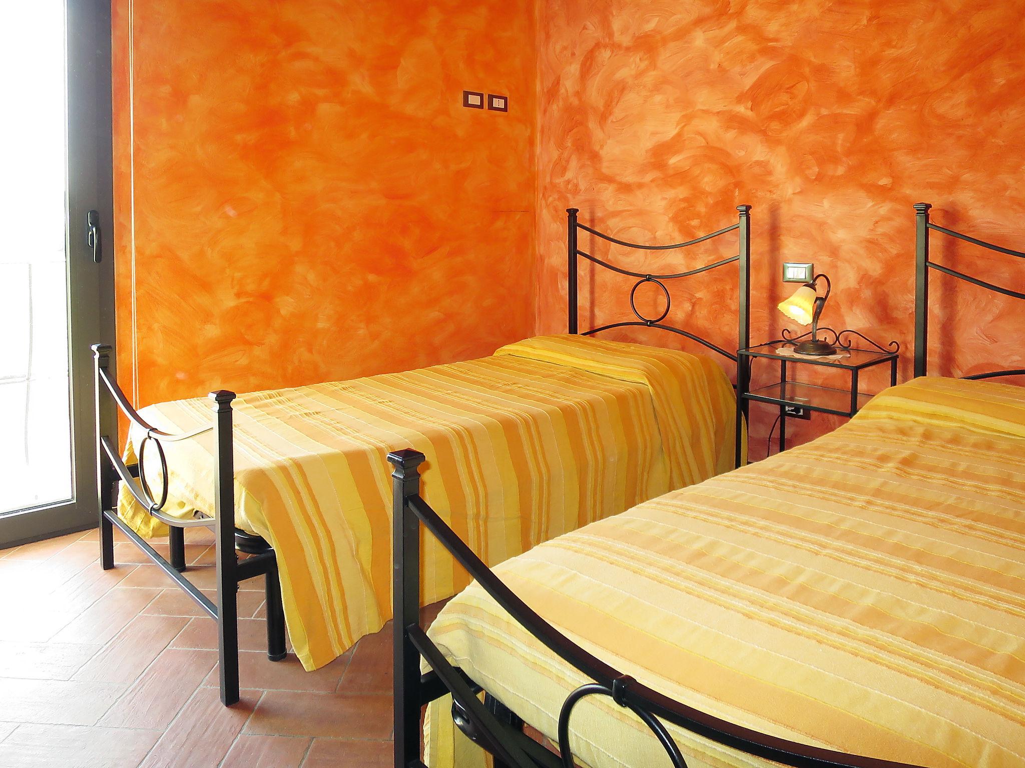 Foto 13 - Casa con 4 camere da letto a Volterra con piscina privata e giardino