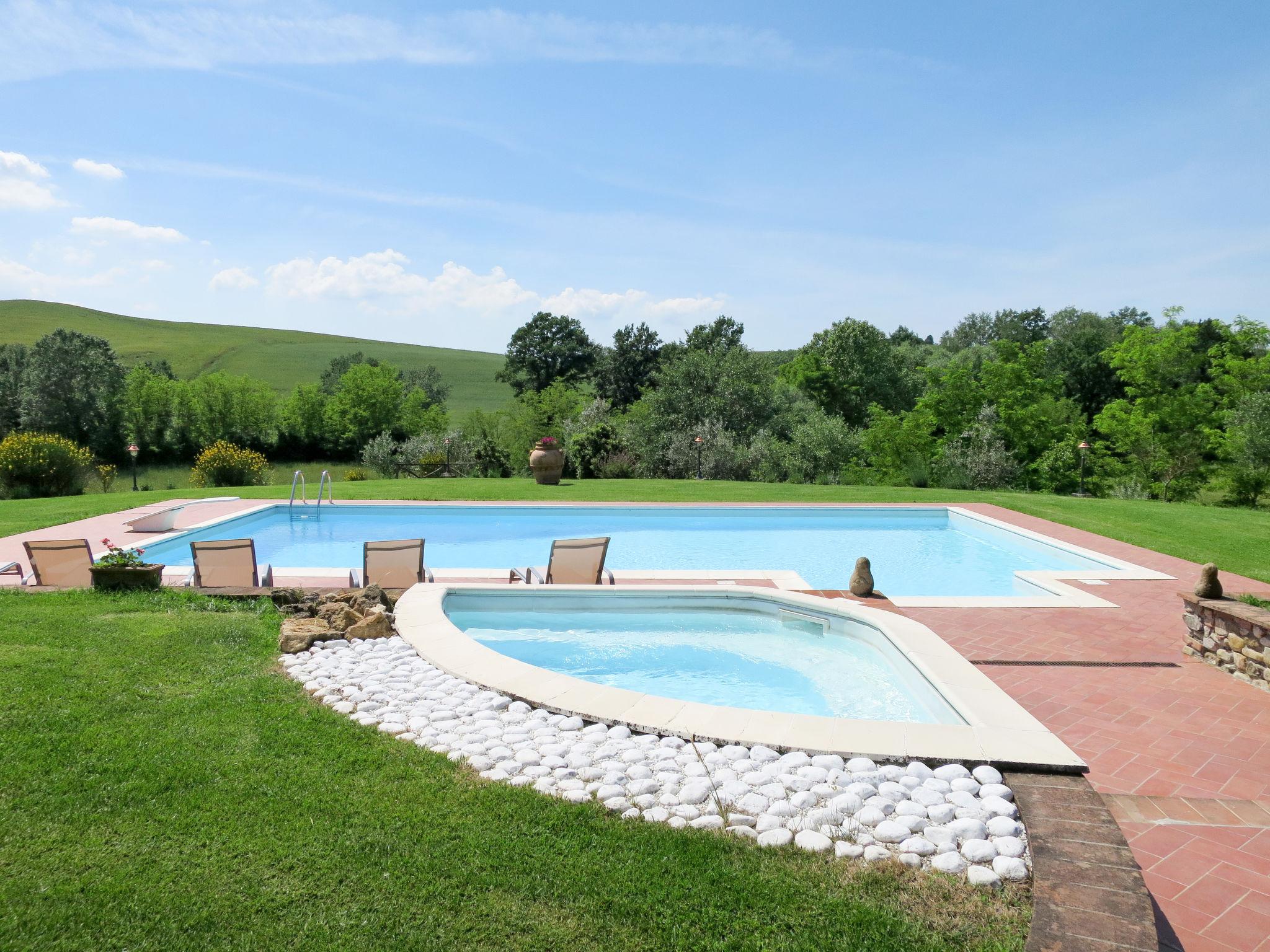 Foto 2 - Casa de 4 habitaciones en Volterra con piscina privada y jardín