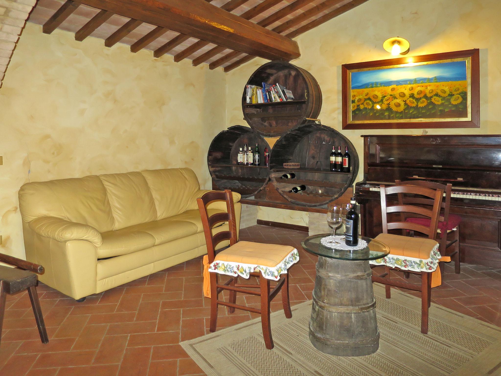 Photo 9 - 4 bedroom House in Volterra with private pool and garden