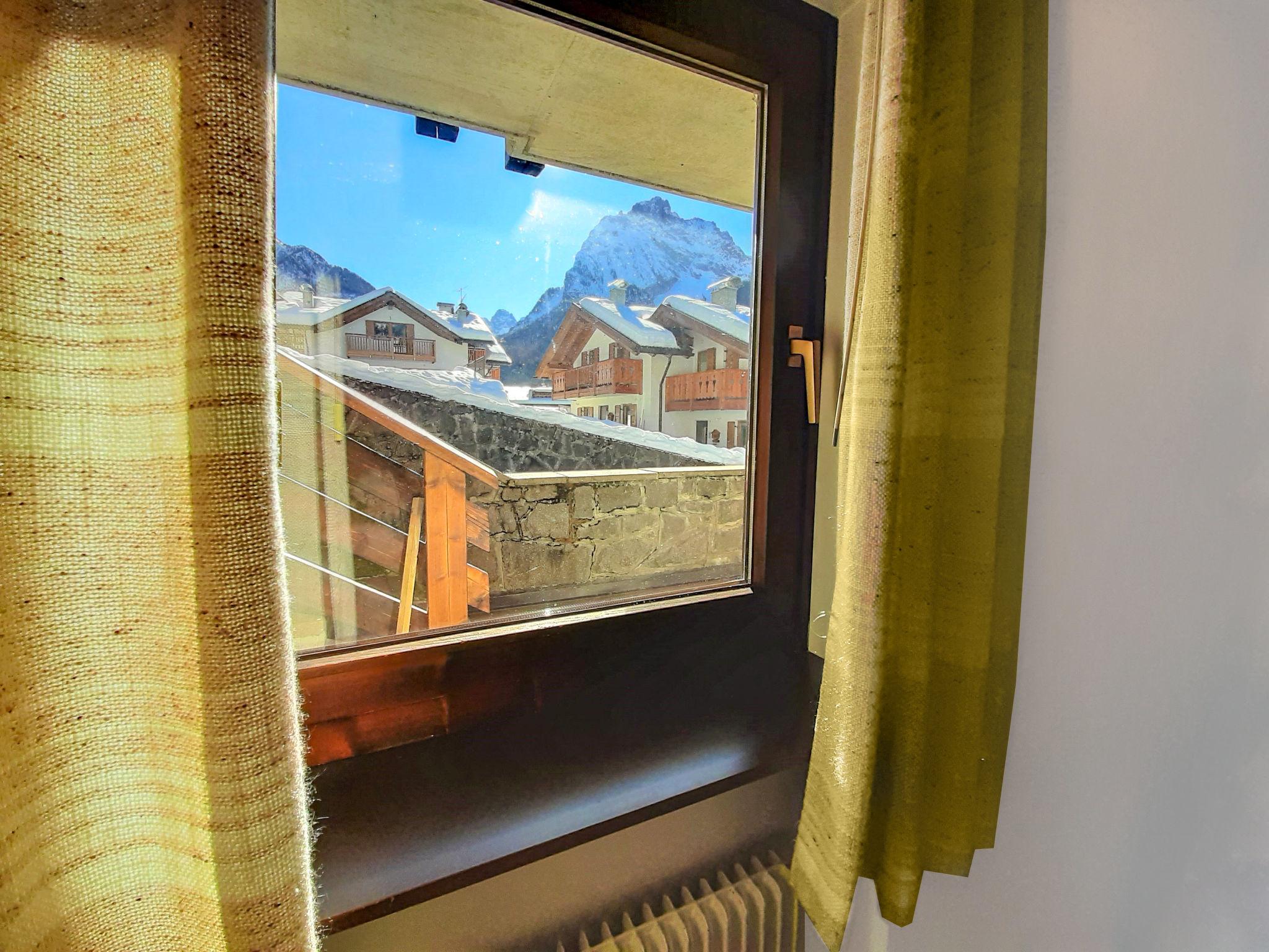 Photo 13 - Appartement de 1 chambre à Canazei avec vues sur la montagne