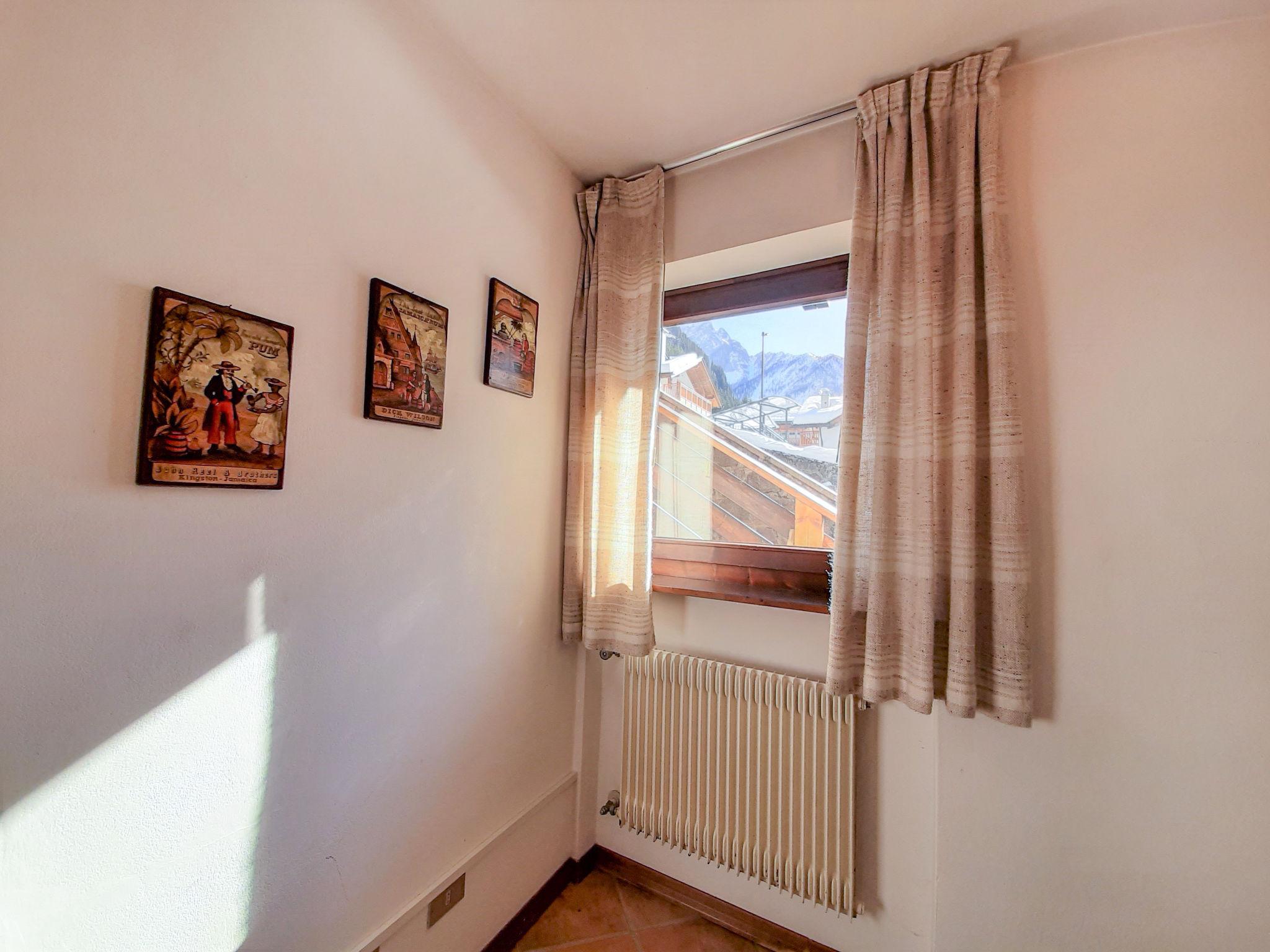 Foto 12 - Apartamento de 1 habitación en Canazei con vistas a la montaña