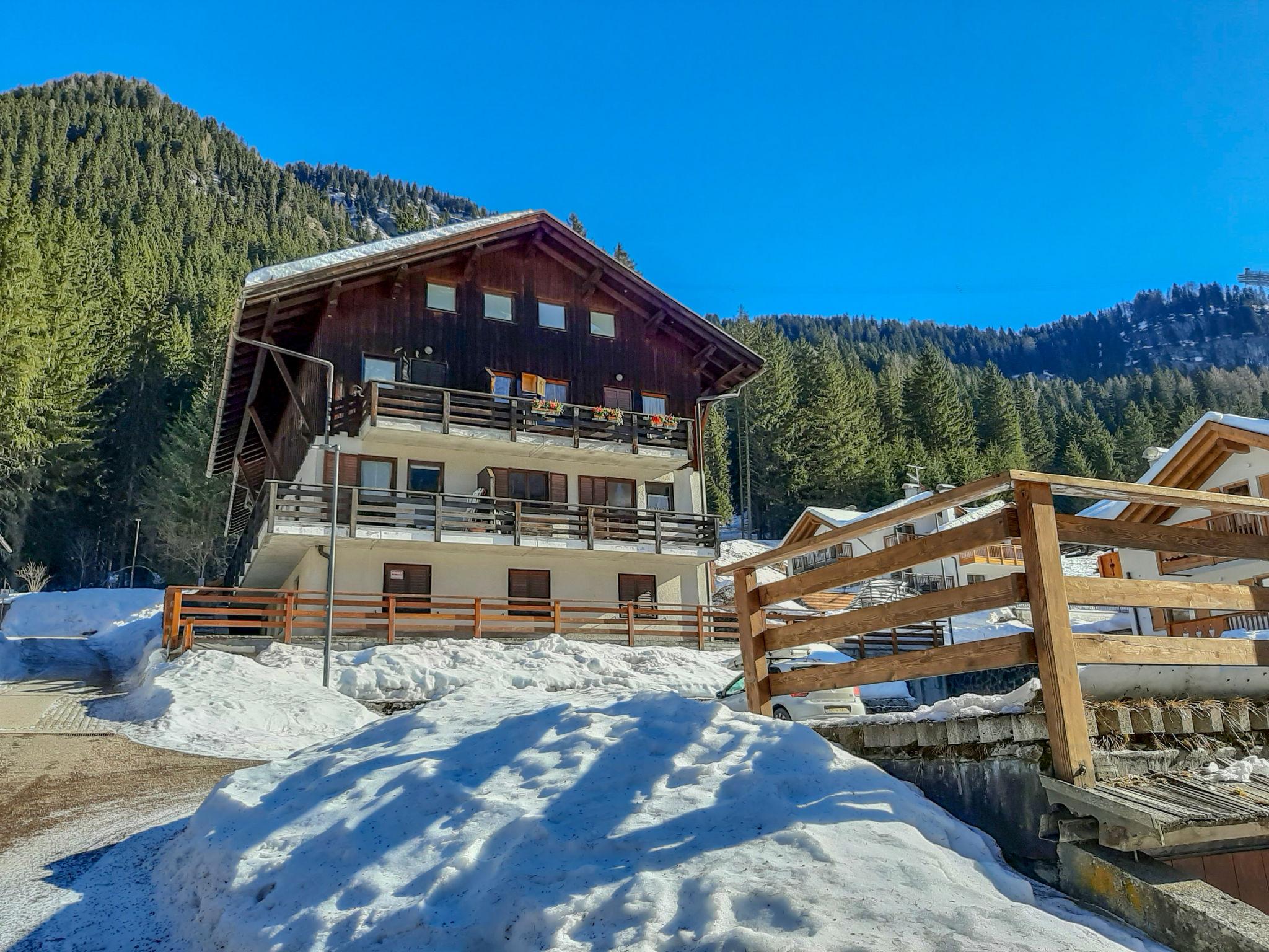 Photo 19 - Appartement de 1 chambre à Canazei avec vues sur la montagne