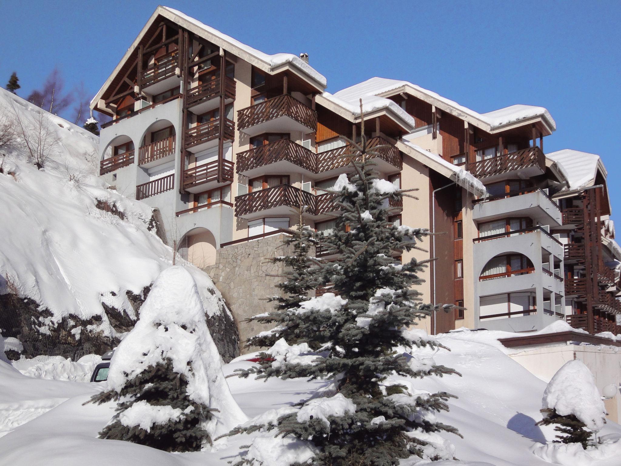 Foto 5 - Apartment mit 2 Schlafzimmern in Les Deux Alpes mit blick auf die berge