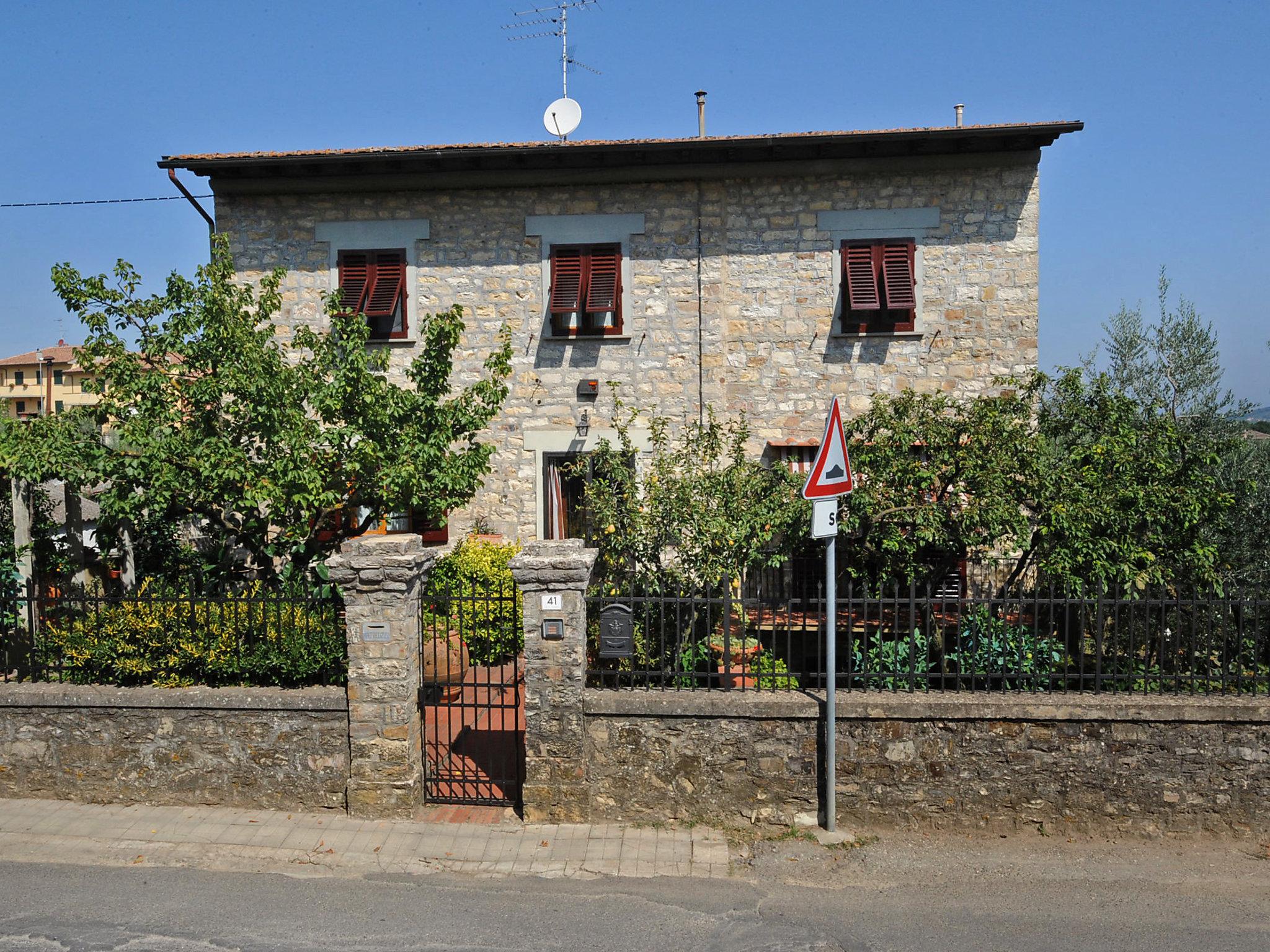 Photo 1 - Appartement de 2 chambres à San Casciano in Val di Pesa avec jardin et terrasse