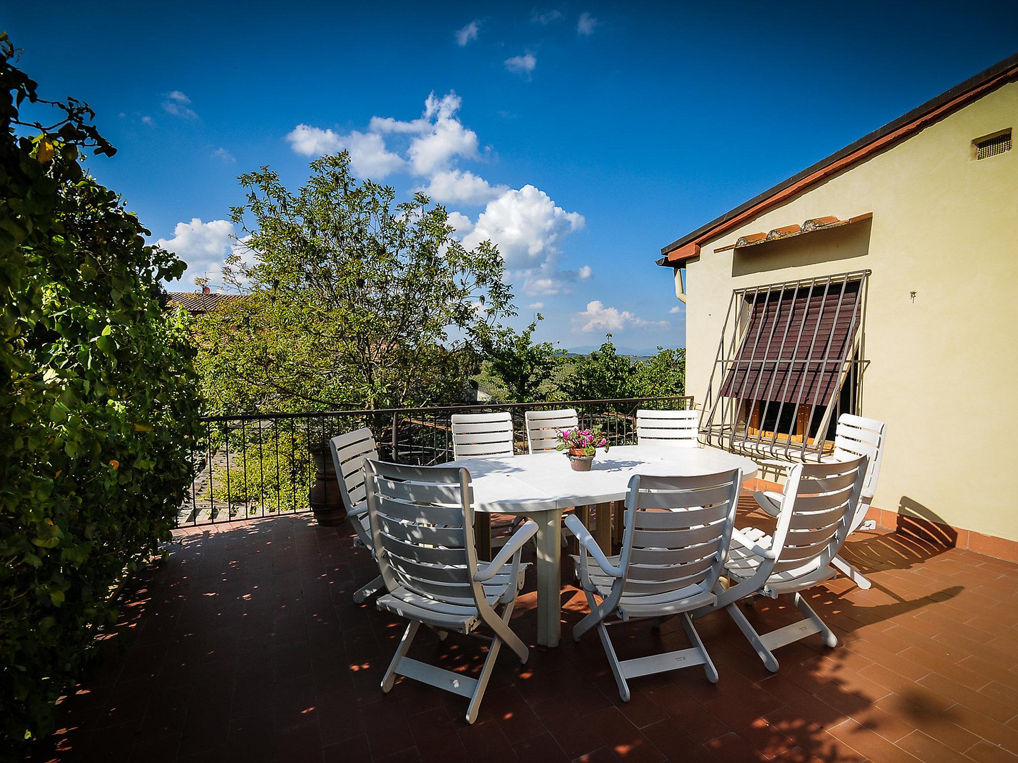 Photo 2 - Appartement de 2 chambres à San Casciano in Val di Pesa avec jardin et terrasse