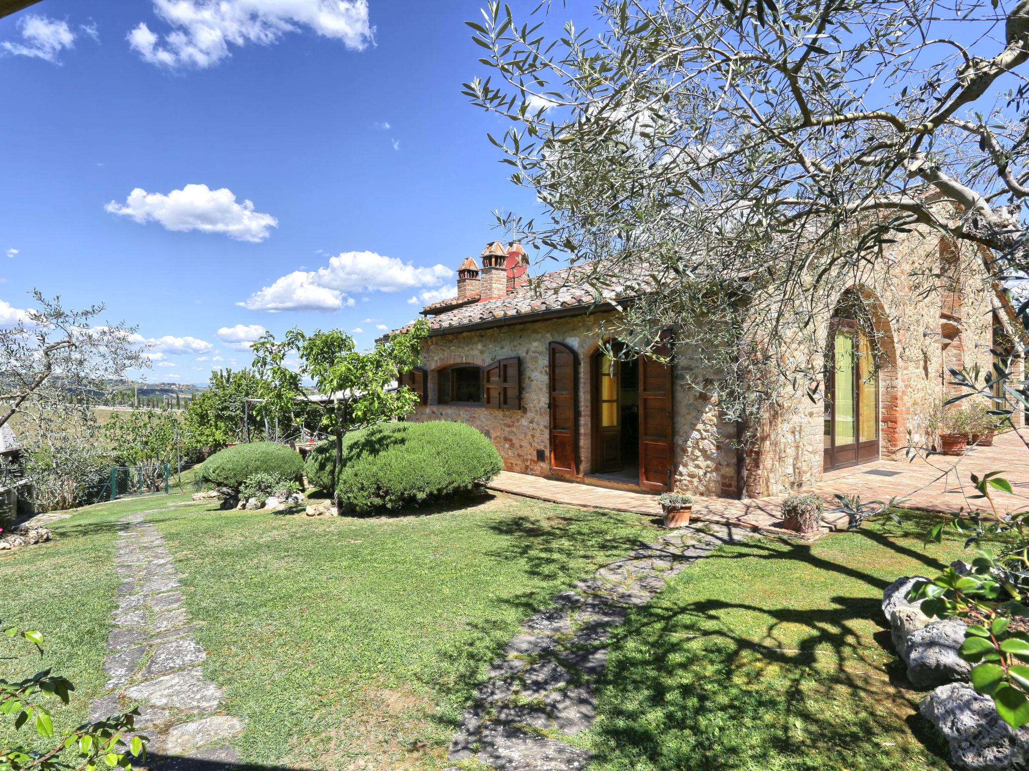 Foto 3 - Casa con 4 camere da letto a San Gimignano con piscina privata e giardino