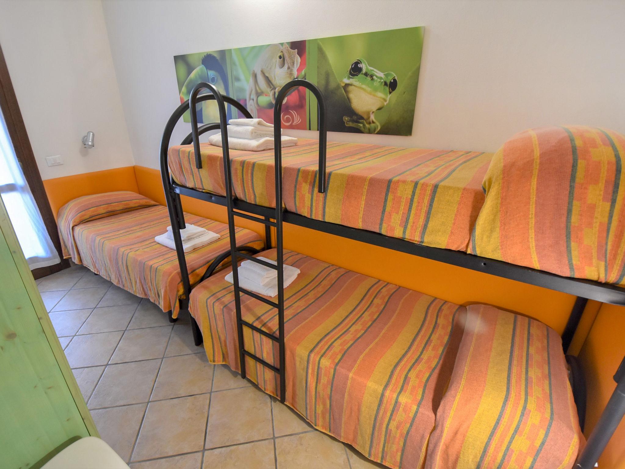 Foto 12 - Appartamento con 3 camere da letto a Comacchio con piscina e vista mare