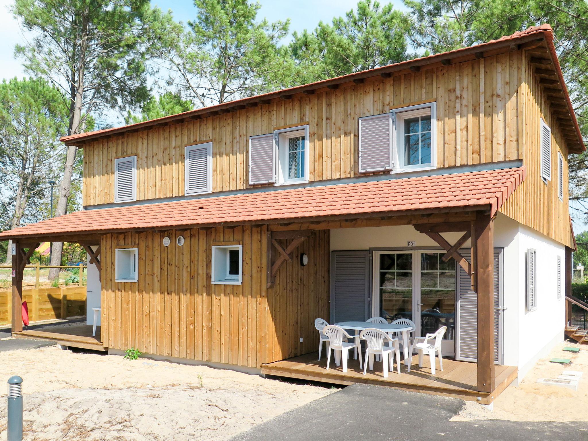 Photo 1 - Maison de 2 chambres à Mimizan avec piscine et jardin