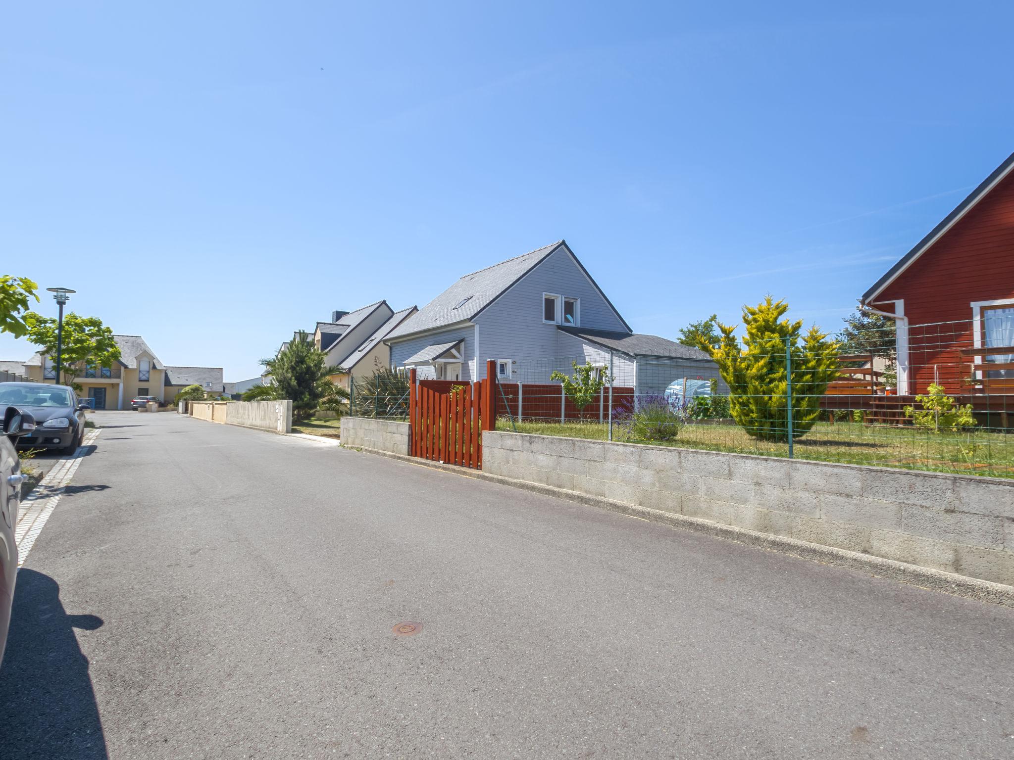 Photo 22 - 3 bedroom House in Dinard with garden and terrace