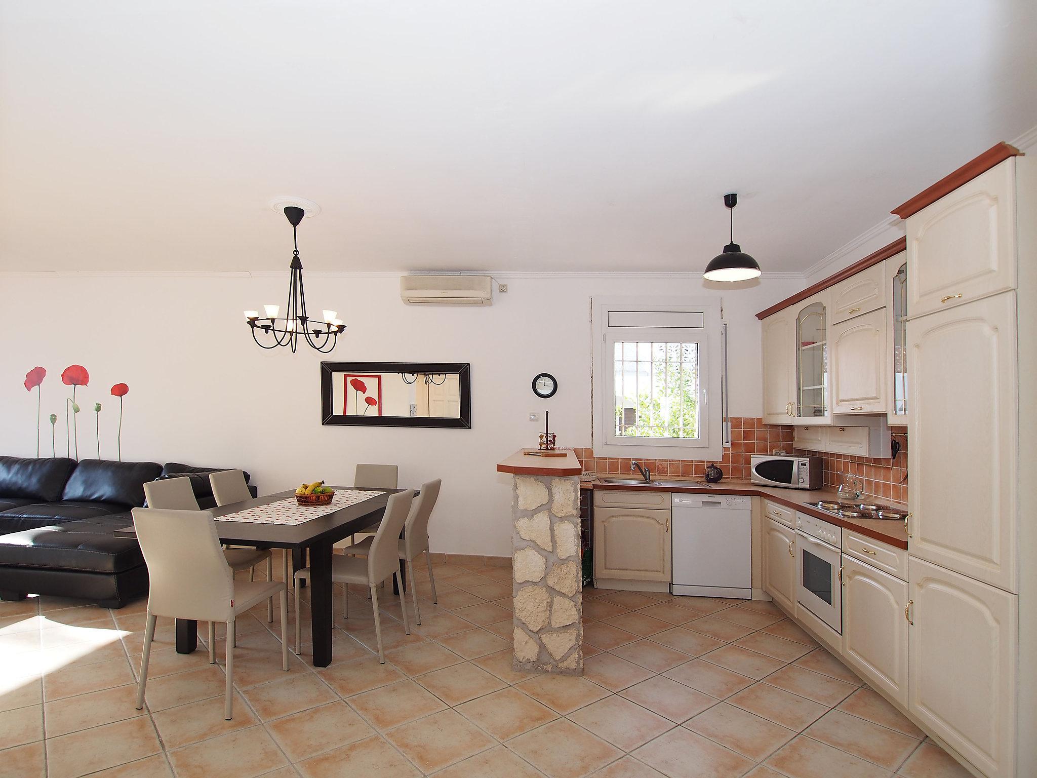 Photo 8 - 3 bedroom House in Castelló d'Empúries with private pool and sea view