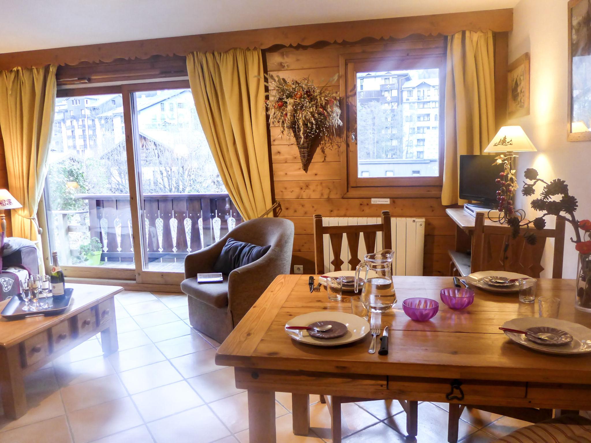 Foto 6 - Apartamento de 2 habitaciones en Chamonix-Mont-Blanc con terraza y vistas a la montaña