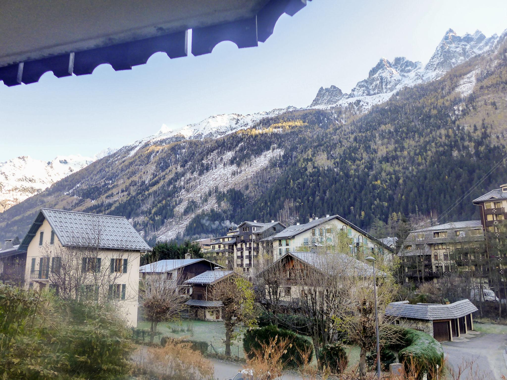 Foto 18 - Apartment mit 2 Schlafzimmern in Chamonix-Mont-Blanc mit terrasse und blick auf die berge
