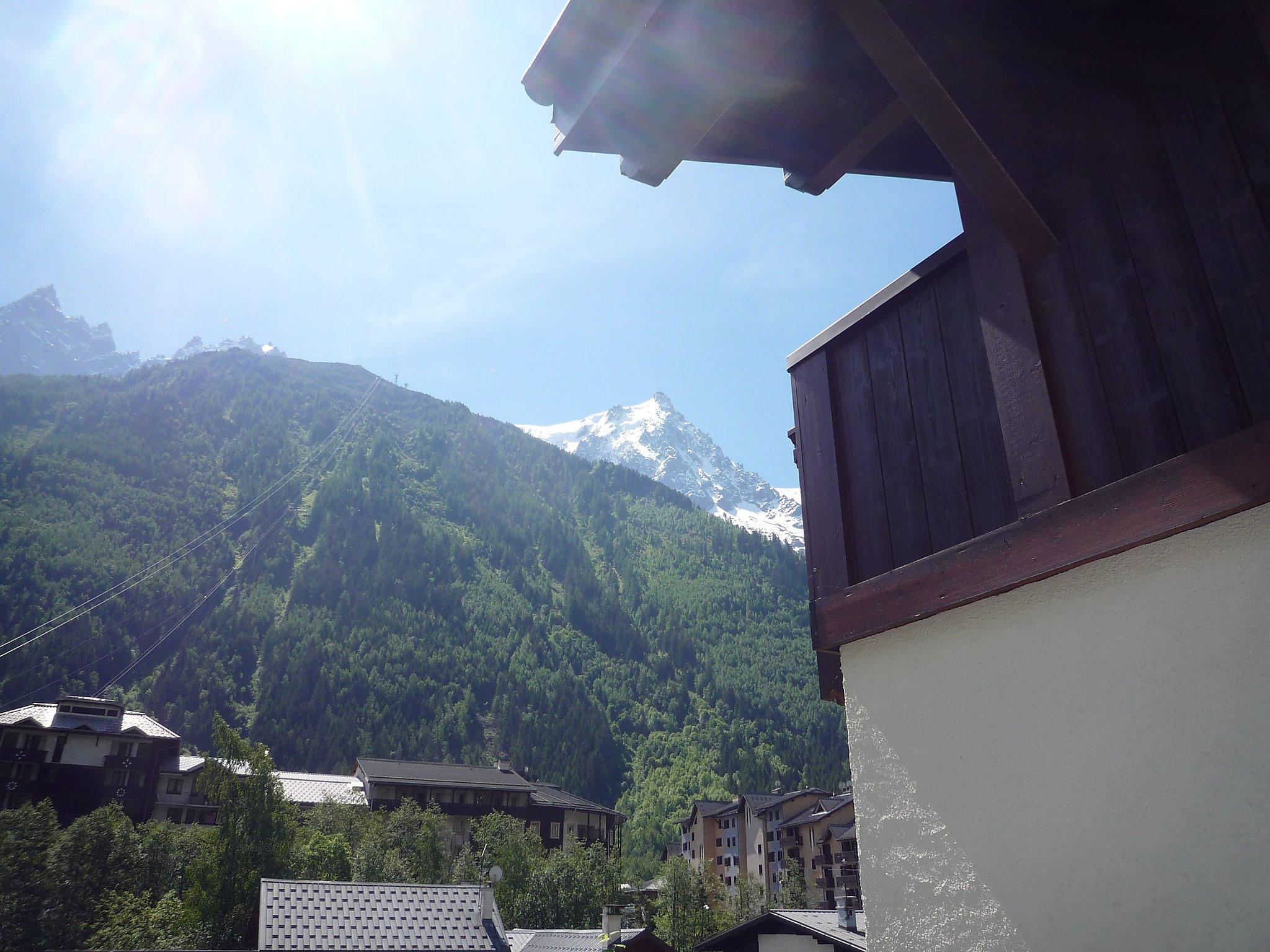 Foto 15 - Apartamento de 2 quartos em Chamonix-Mont-Blanc com terraço e vista para a montanha