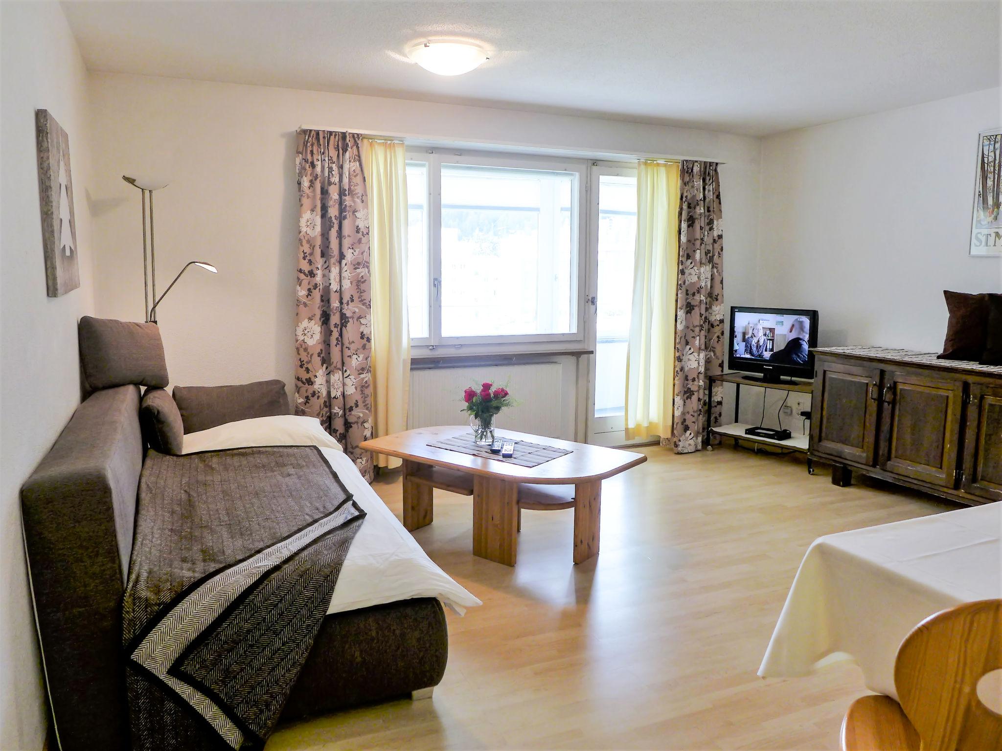 Photo 2 - 1 bedroom Apartment in Sankt Moritz with garden