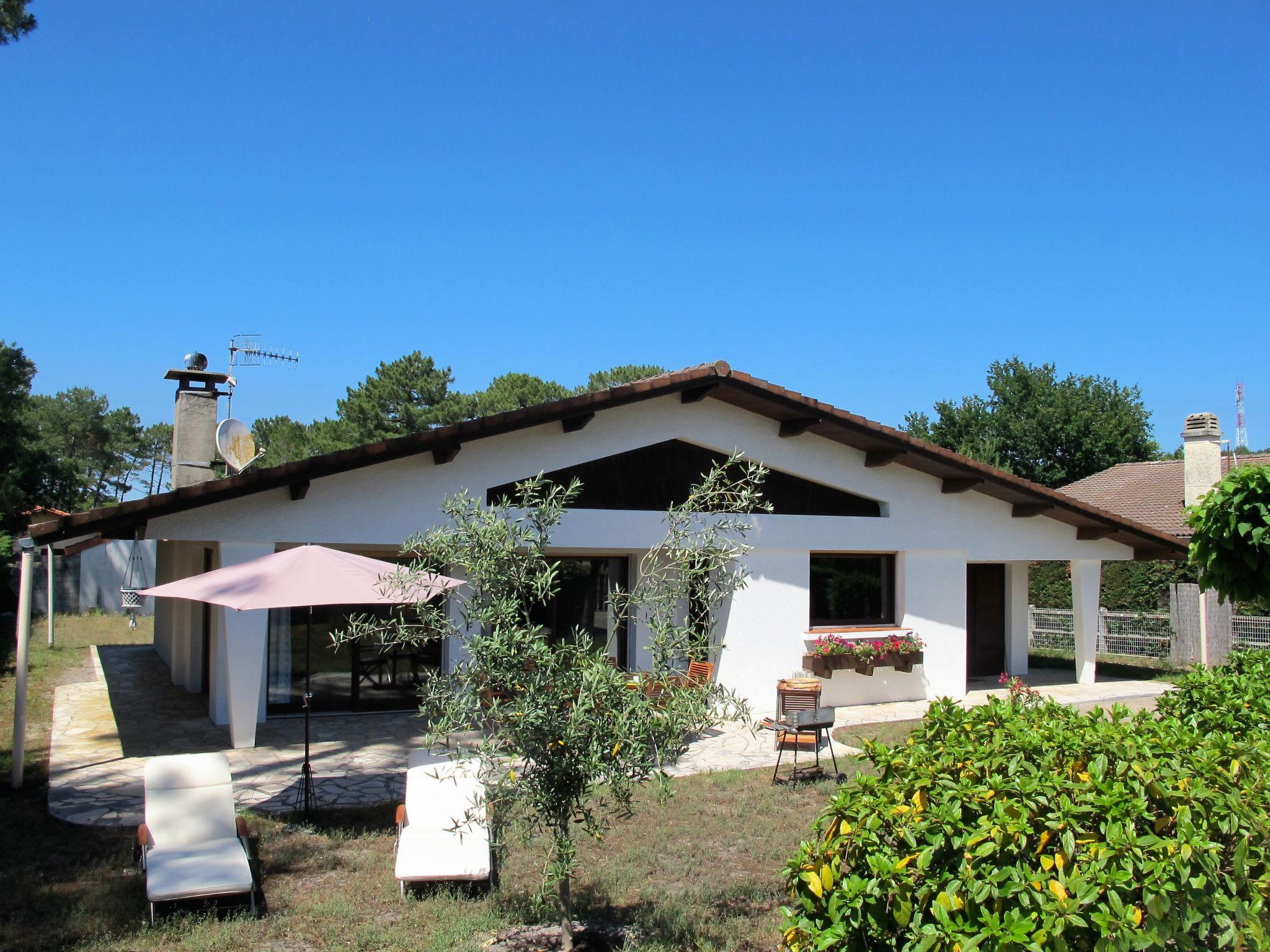 Photo 1 - Maison de 3 chambres à Mimizan avec jardin et terrasse