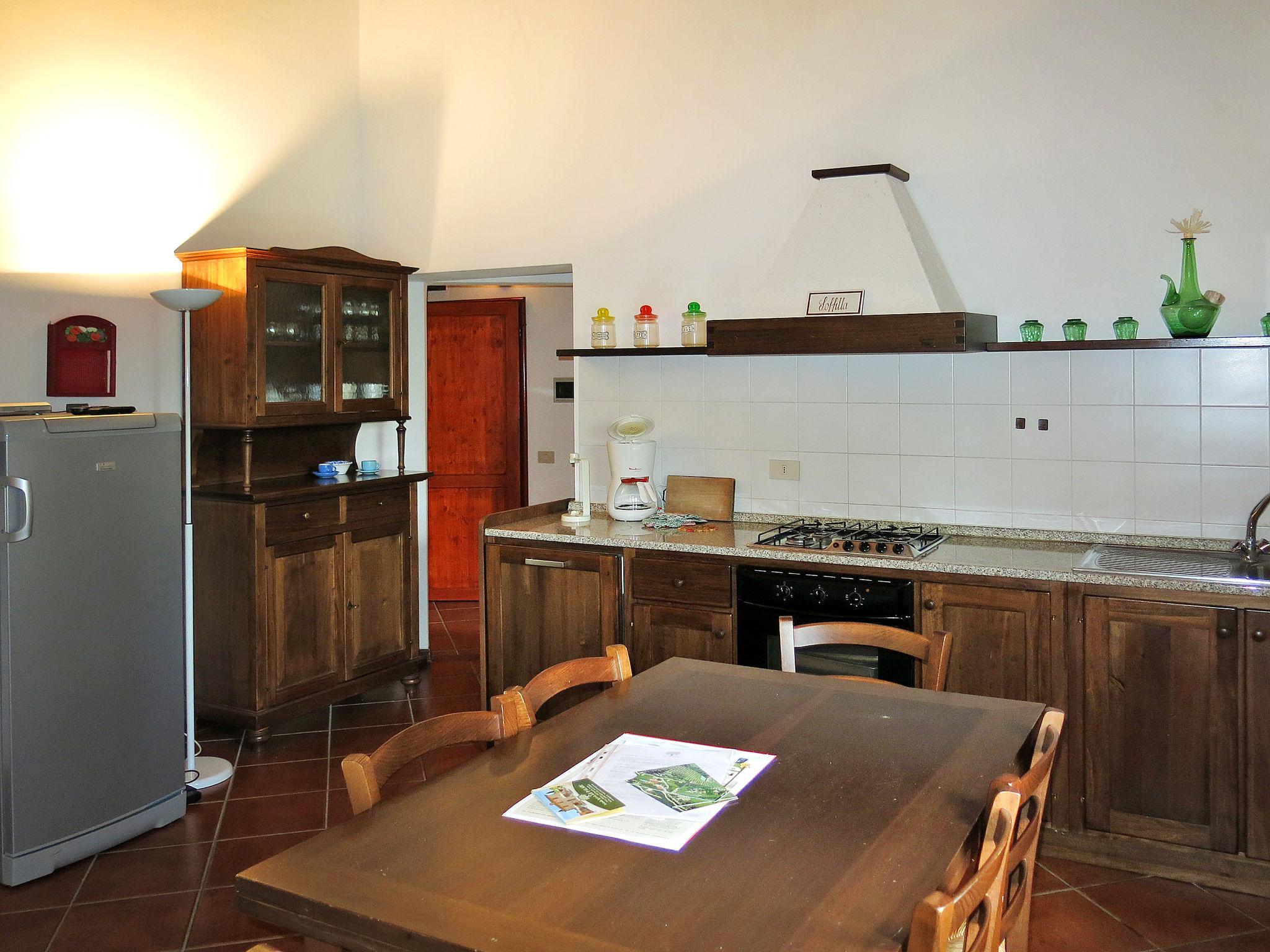Photo 10 - 2 bedroom Apartment in Peccioli with swimming pool and garden
