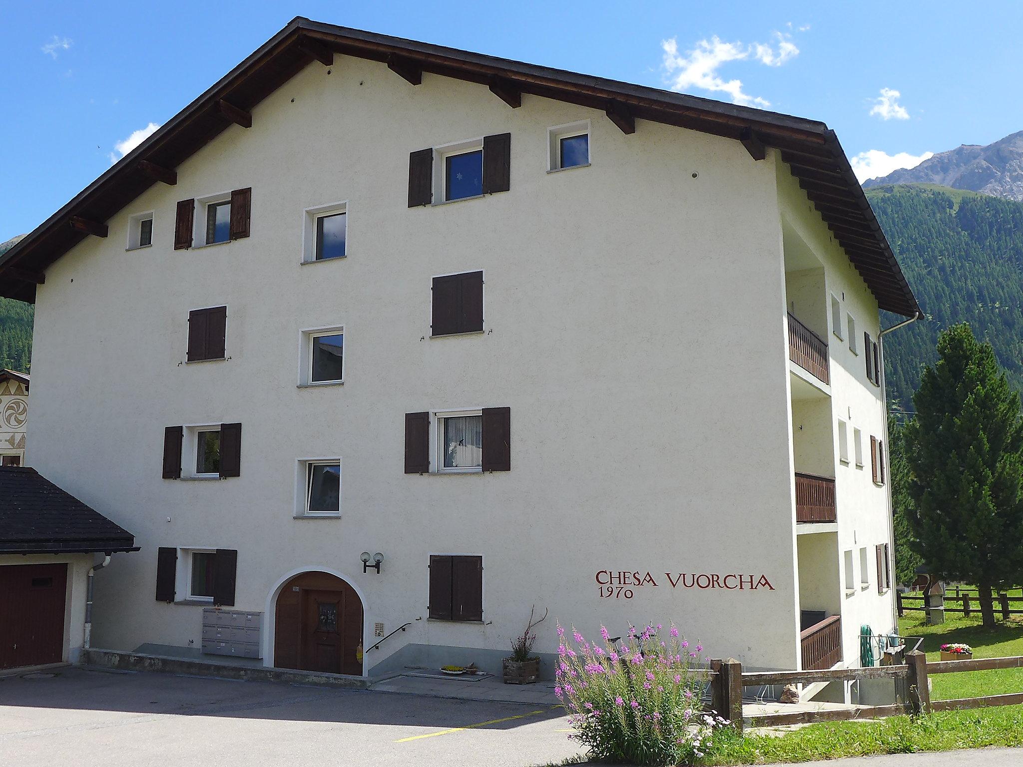 Photo 17 - Appartement de 2 chambres à Zuoz avec jardin et vues sur la montagne