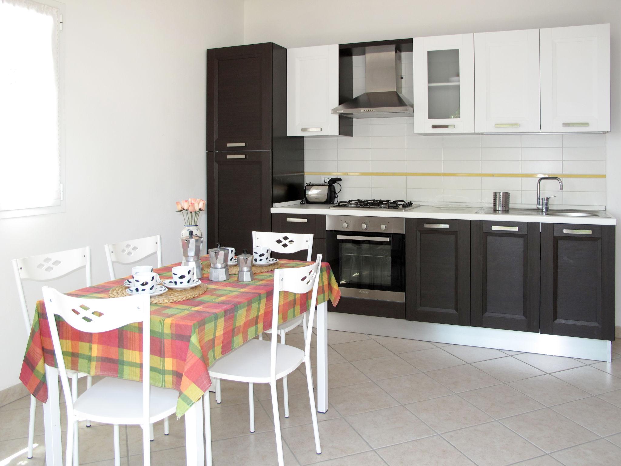 Photo 7 - 1 bedroom Apartment in Imperia with garden and terrace