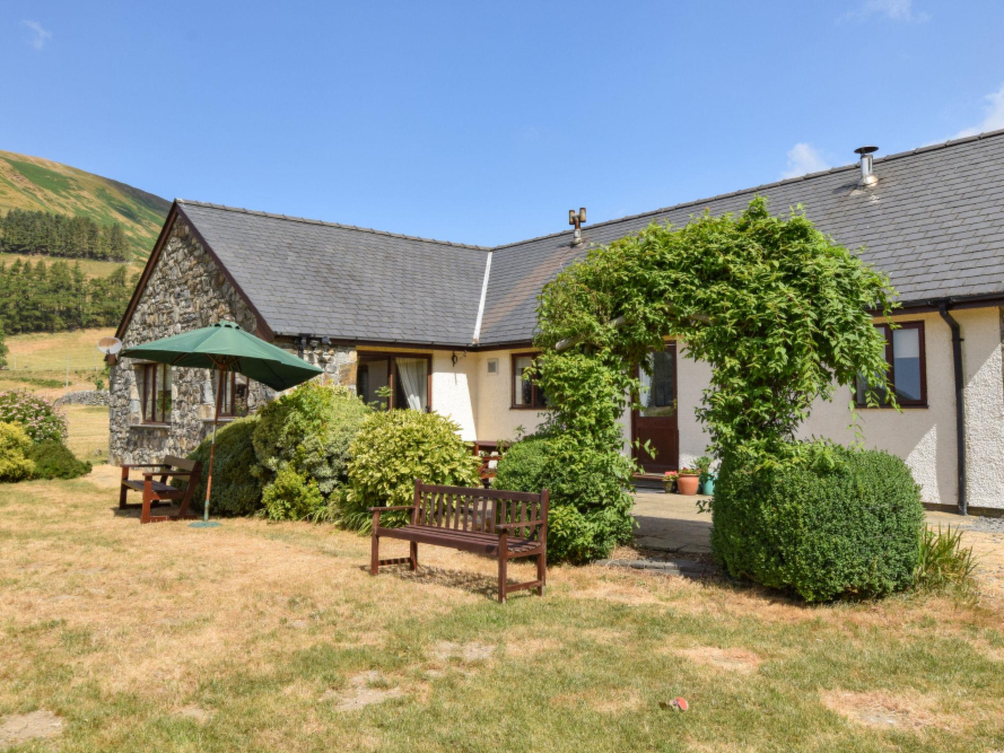 Photo 1 - Maison de 5 chambres à Tywyn avec jardin