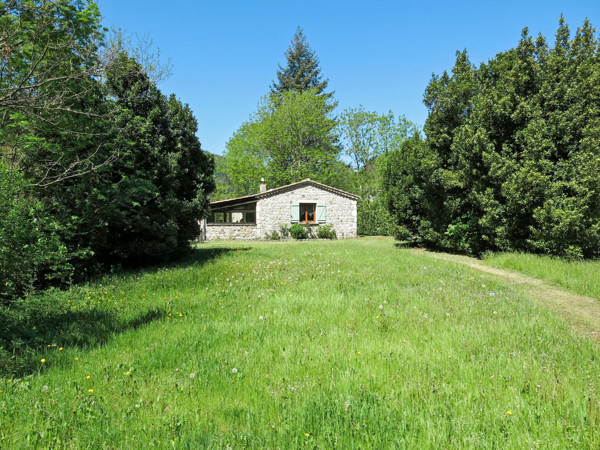 Photo 22 - Maison de 2 chambres à Valgorge avec jardin