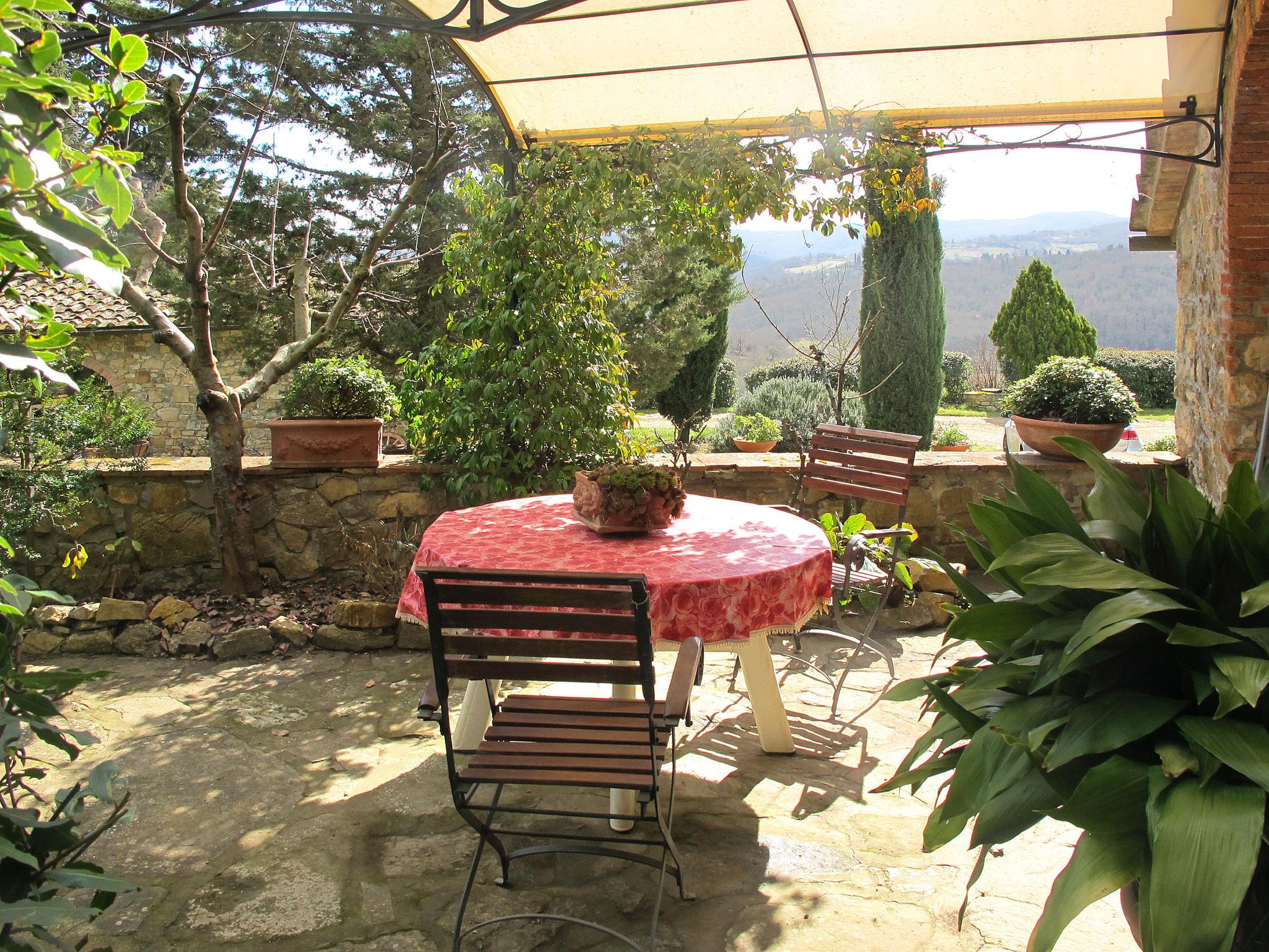 Foto 2 - Casa con 2 camere da letto a Greve in Chianti con giardino e terrazza