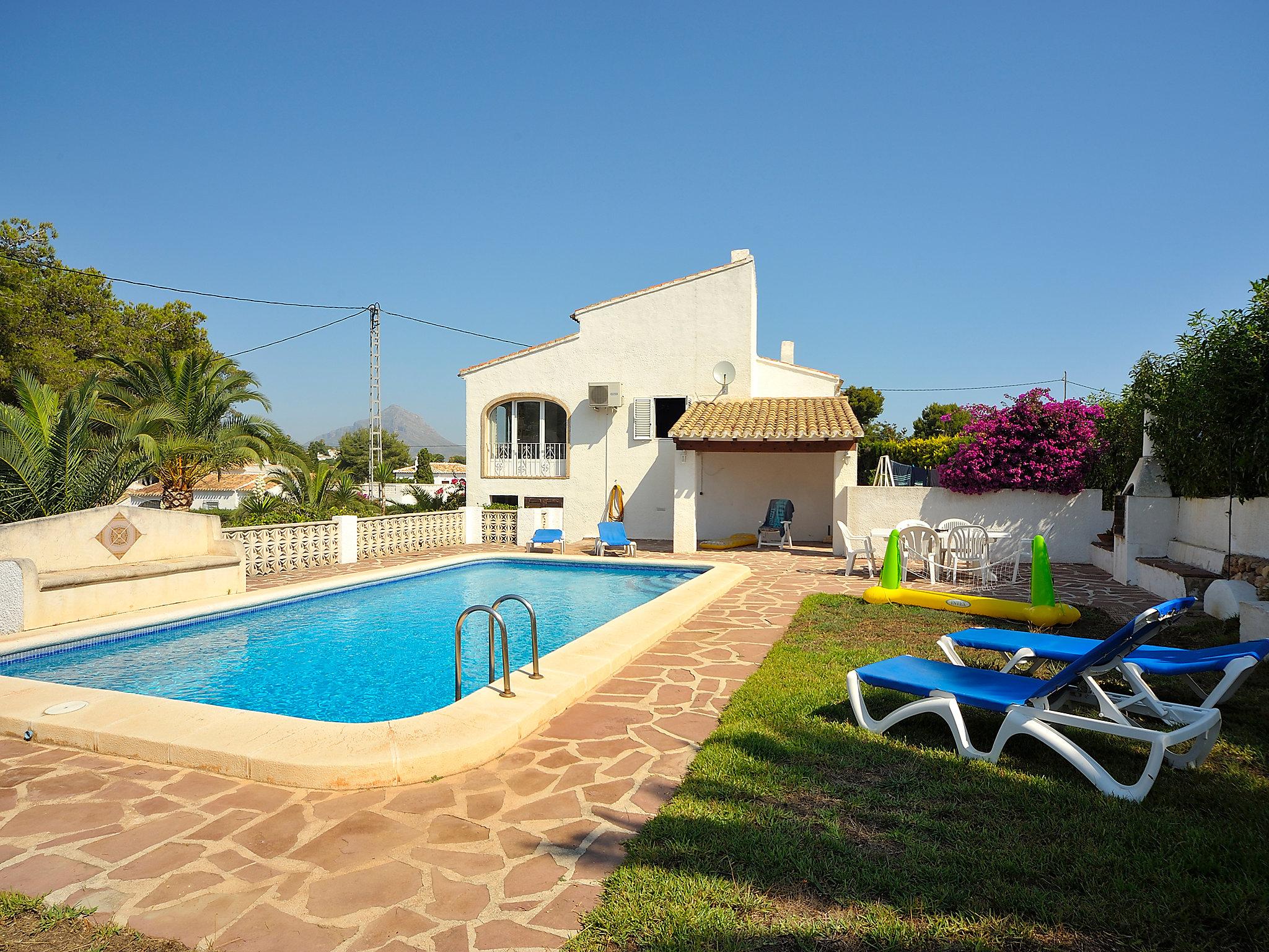 Foto 1 - Casa de 3 habitaciones en Jávea con piscina privada y jardín