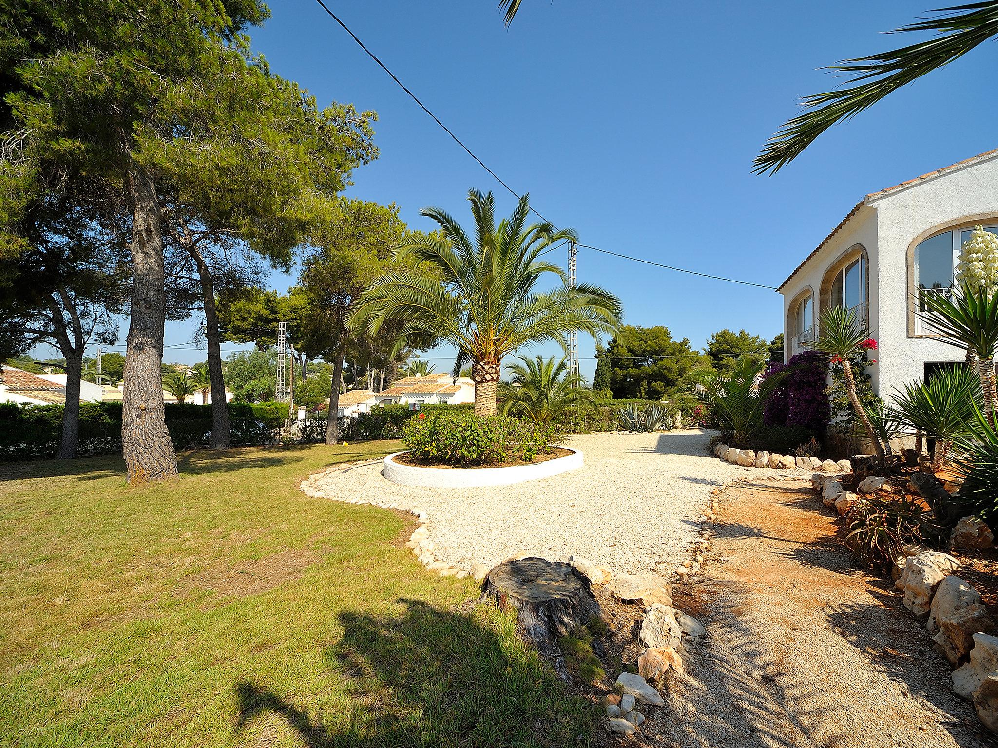 Foto 3 - Casa de 3 quartos em Jávea com piscina privada e vistas do mar