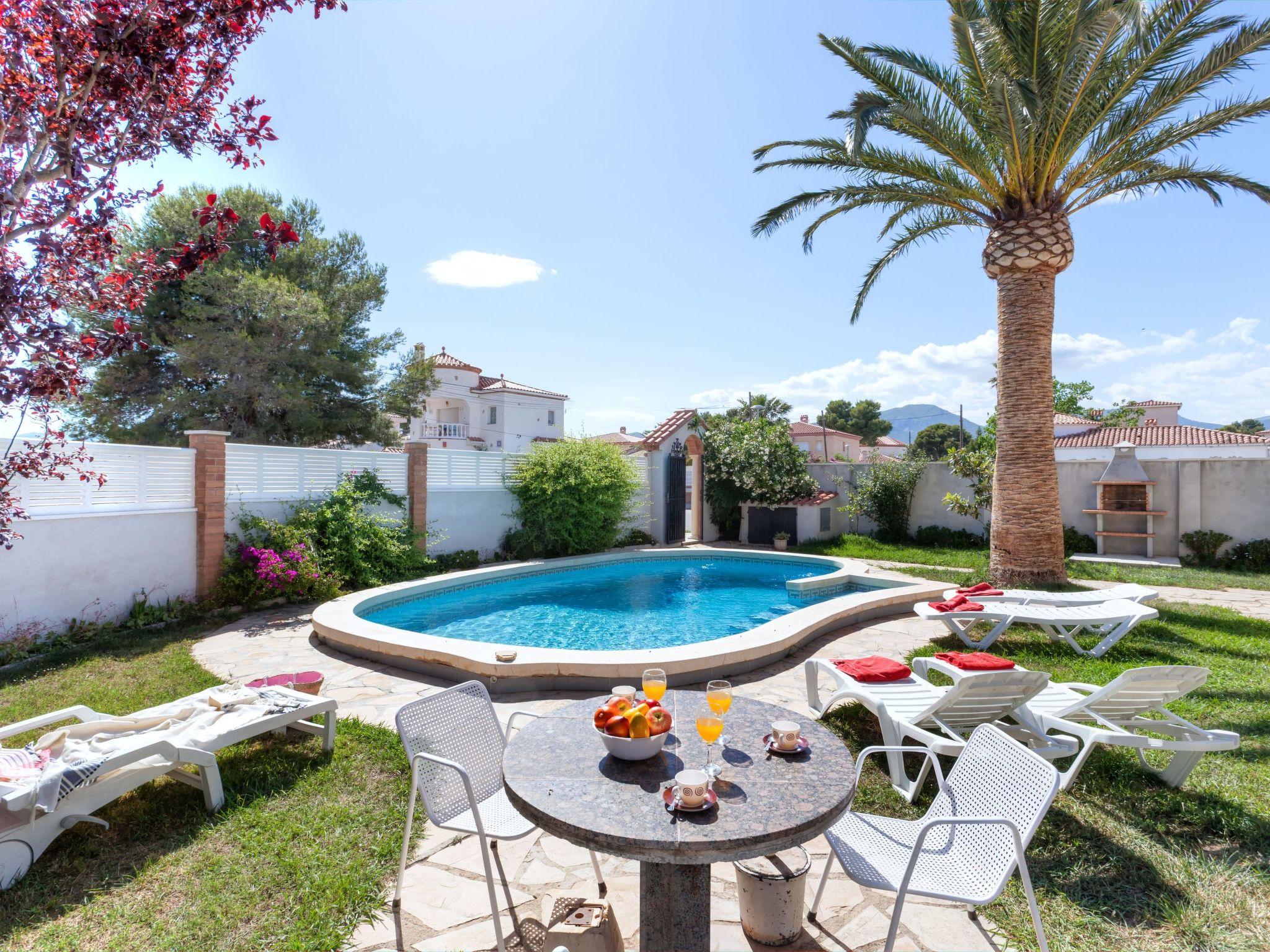 Photo 14 - Maison de 4 chambres à Mont-roig del Camp avec piscine privée et jardin