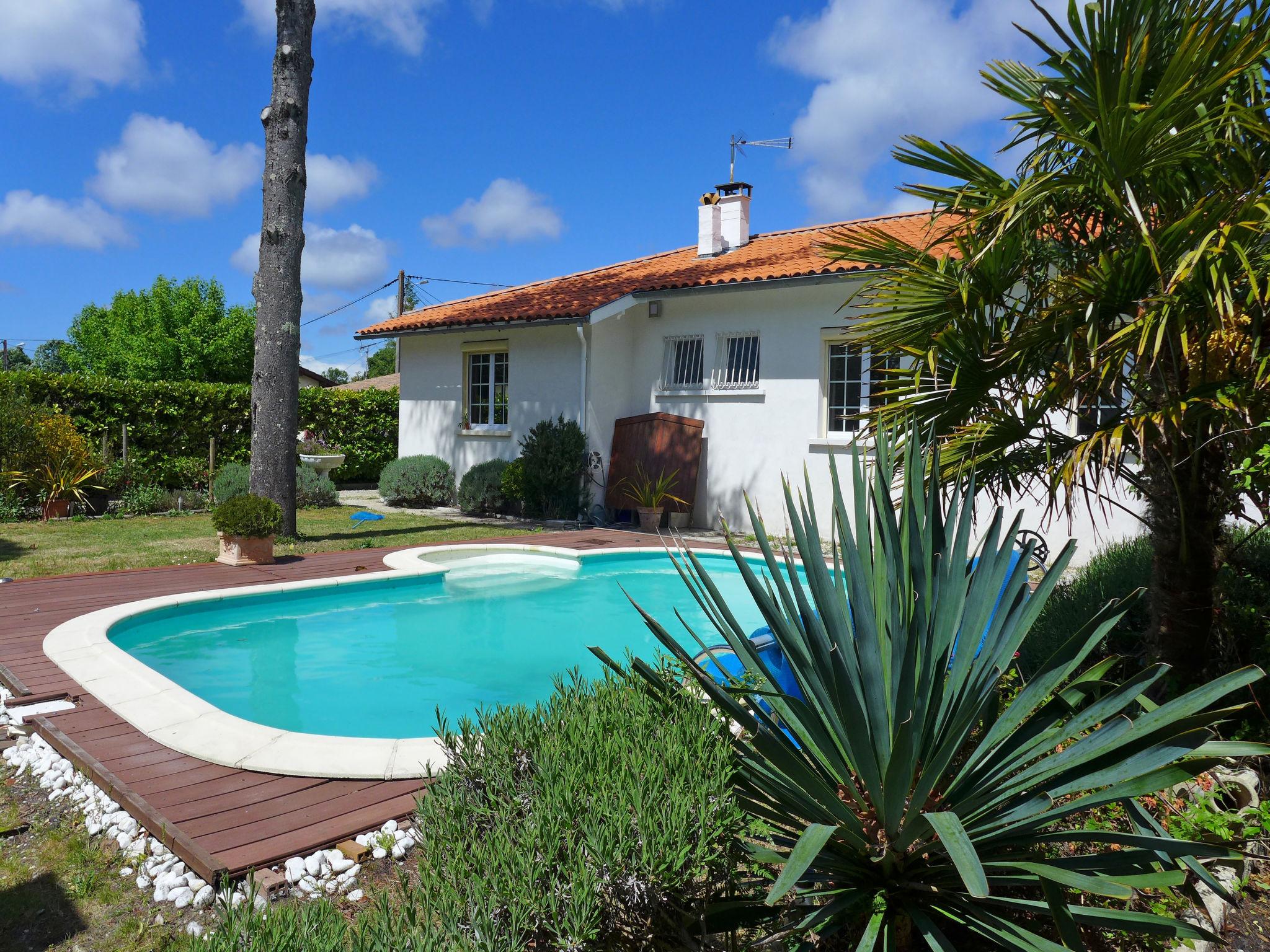 Foto 1 - Casa con 3 camere da letto a Carcans con piscina privata e giardino