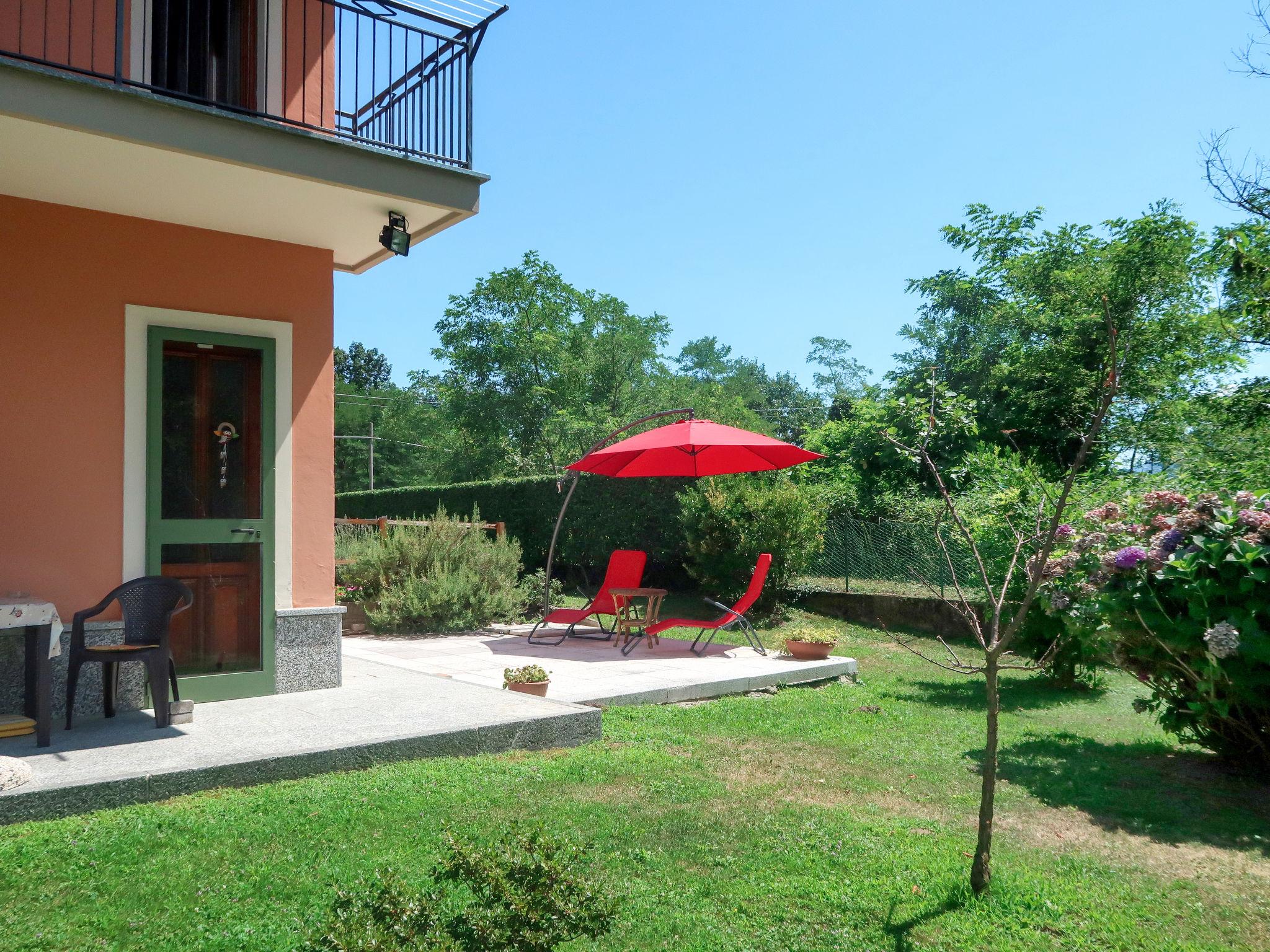 Photo 1 - 1 bedroom Apartment in Mergozzo with garden and terrace