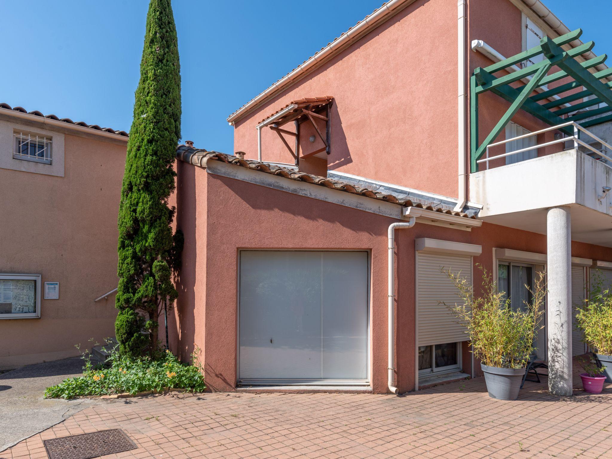 Foto 2 - Apartamento de 1 quarto em Le Grau-du-Roi com piscina e terraço