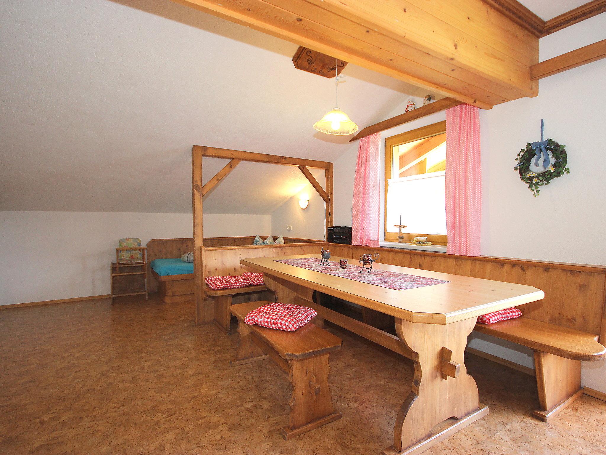 Foto 5 - Apartamento de 3 quartos em Aschau im Zillertal com vista para a montanha