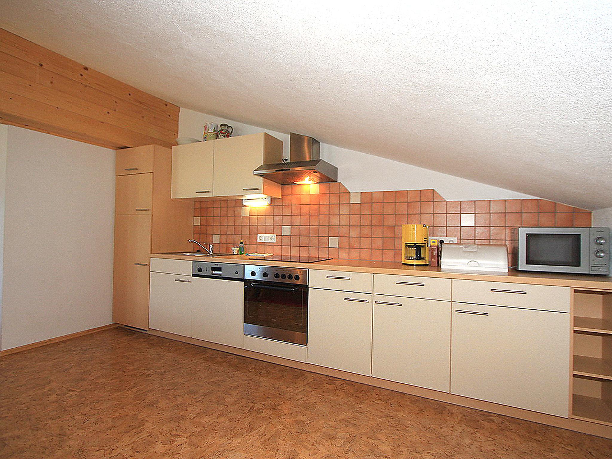 Foto 16 - Apartamento de 3 habitaciones en Aschau im Zillertal con vistas a la montaña