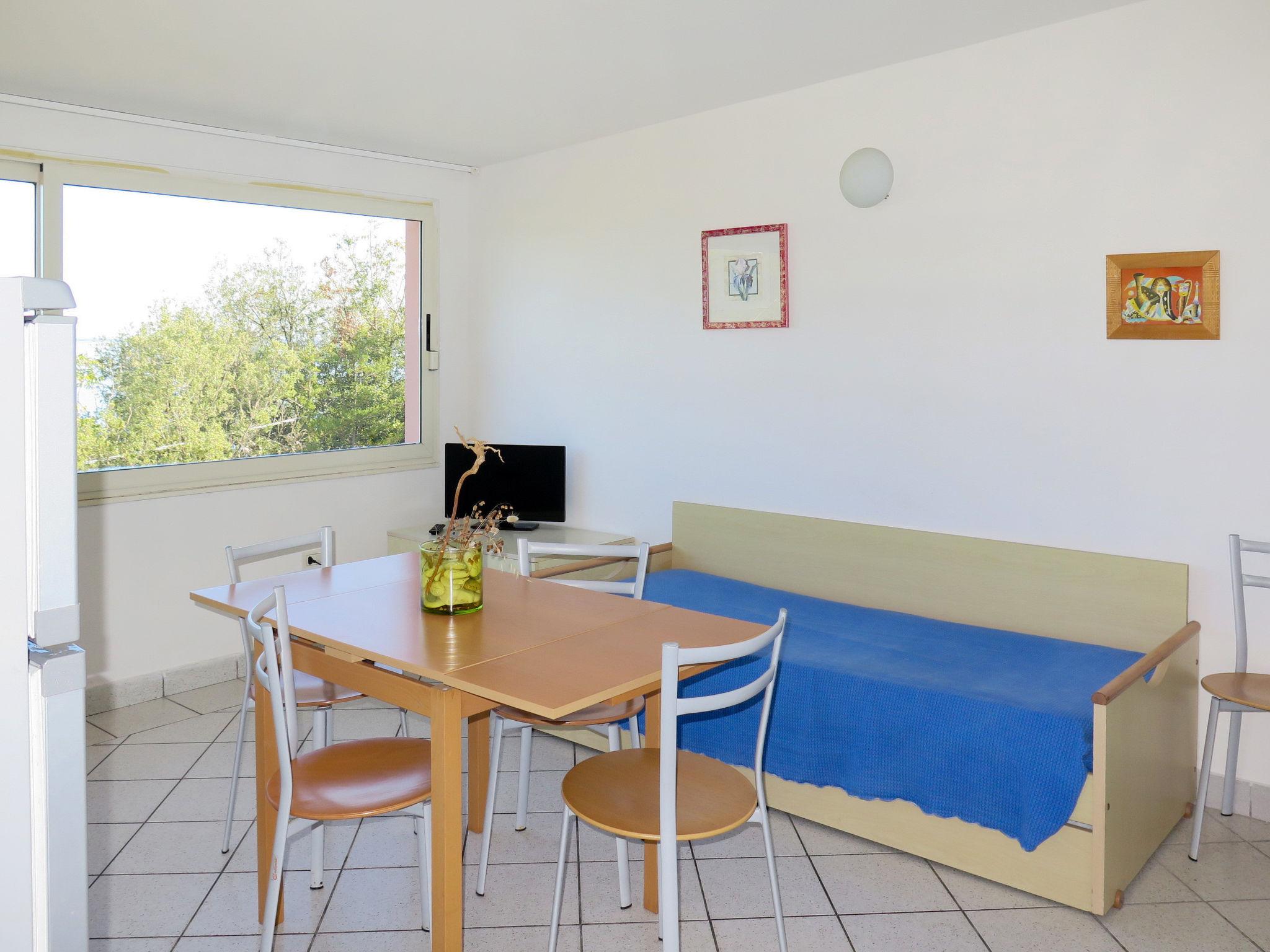 Foto 4 - Apartamento de 1 habitación en Portoferraio con jardín y vistas al mar
