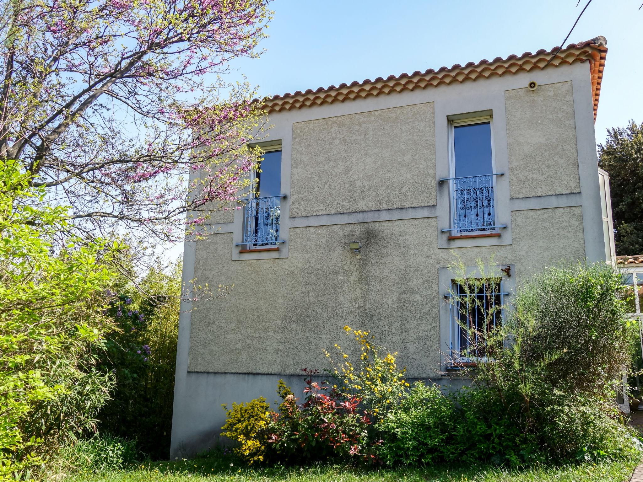 Foto 15 - Casa de 3 habitaciones en Villeneuve-lès-Avignon con jardín y terraza