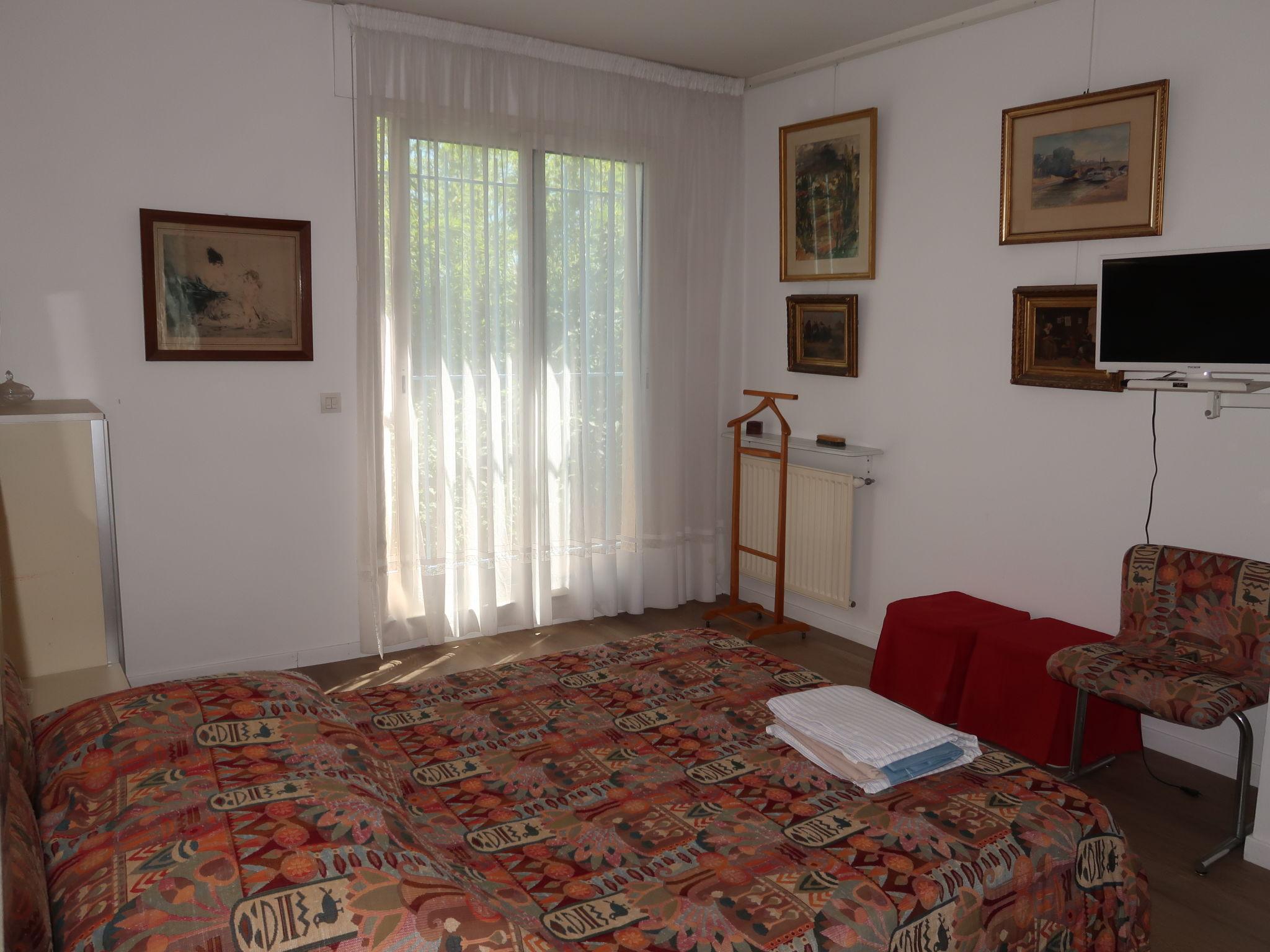 Foto 4 - Casa con 3 camere da letto a Villeneuve-lès-Avignon con terrazza