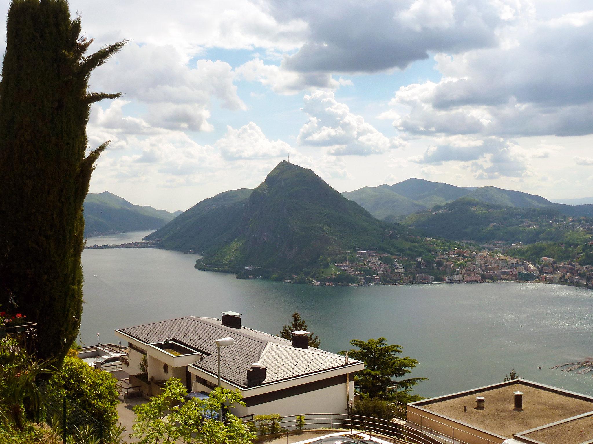 Foto 2 - Appartamento con 2 camere da letto a Lugano con vista sulle montagne