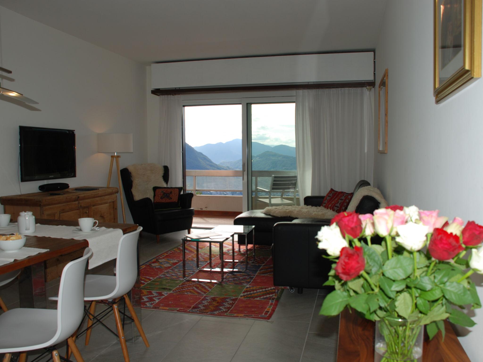 Foto 12 - Appartamento con 2 camere da letto a Lugano con vista sulle montagne