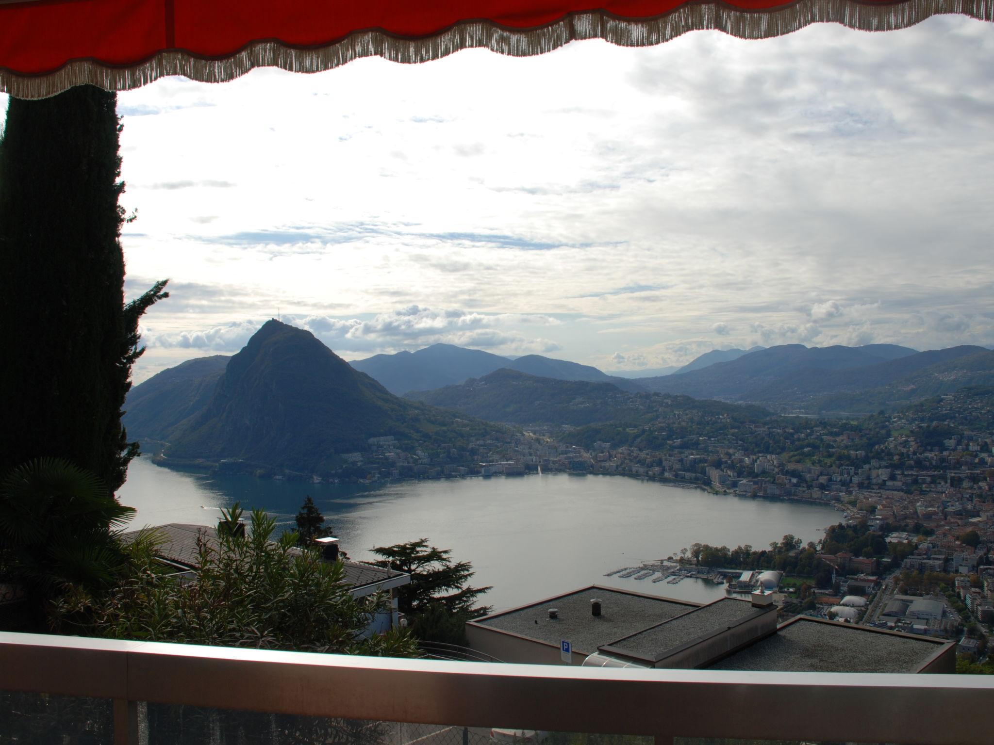 Foto 19 - Appartamento con 2 camere da letto a Lugano con vista sulle montagne