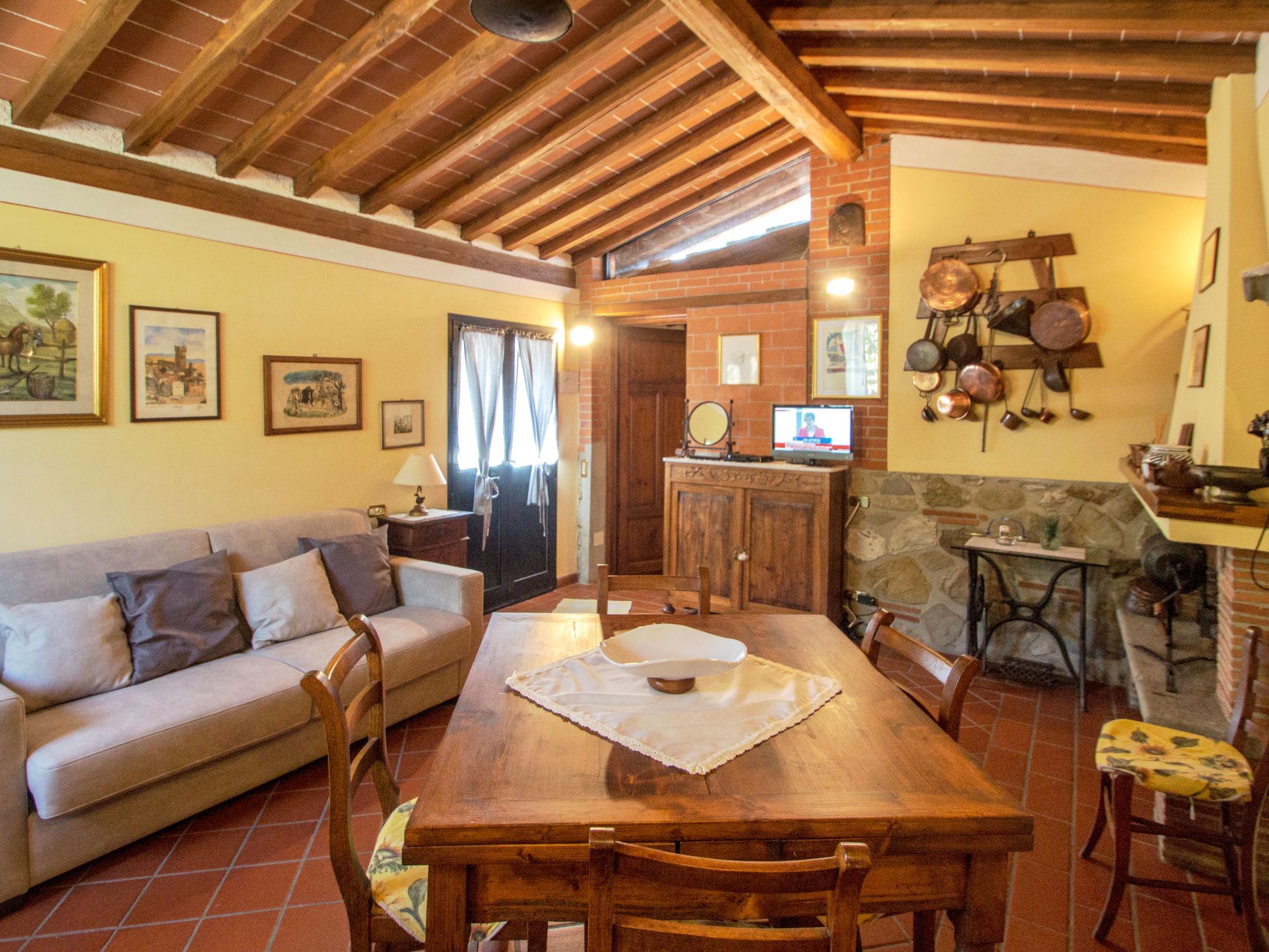 Foto 5 - Haus mit 1 Schlafzimmer in Pescia mit privater pool und garten