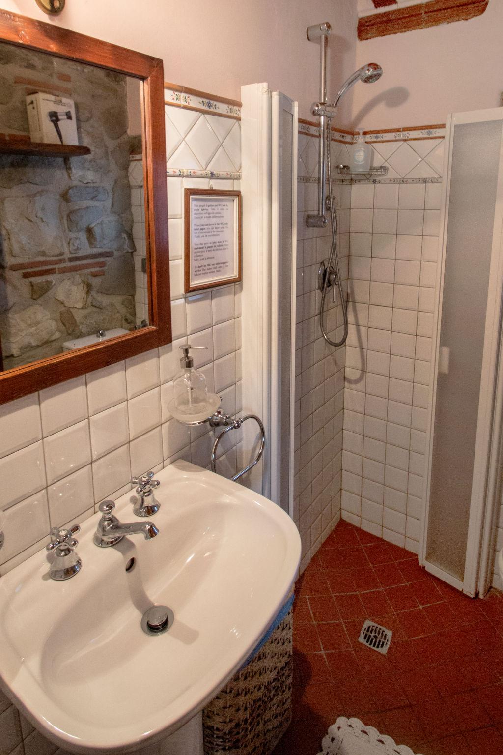 Photo 15 - 1 bedroom House in Pescia with private pool and garden