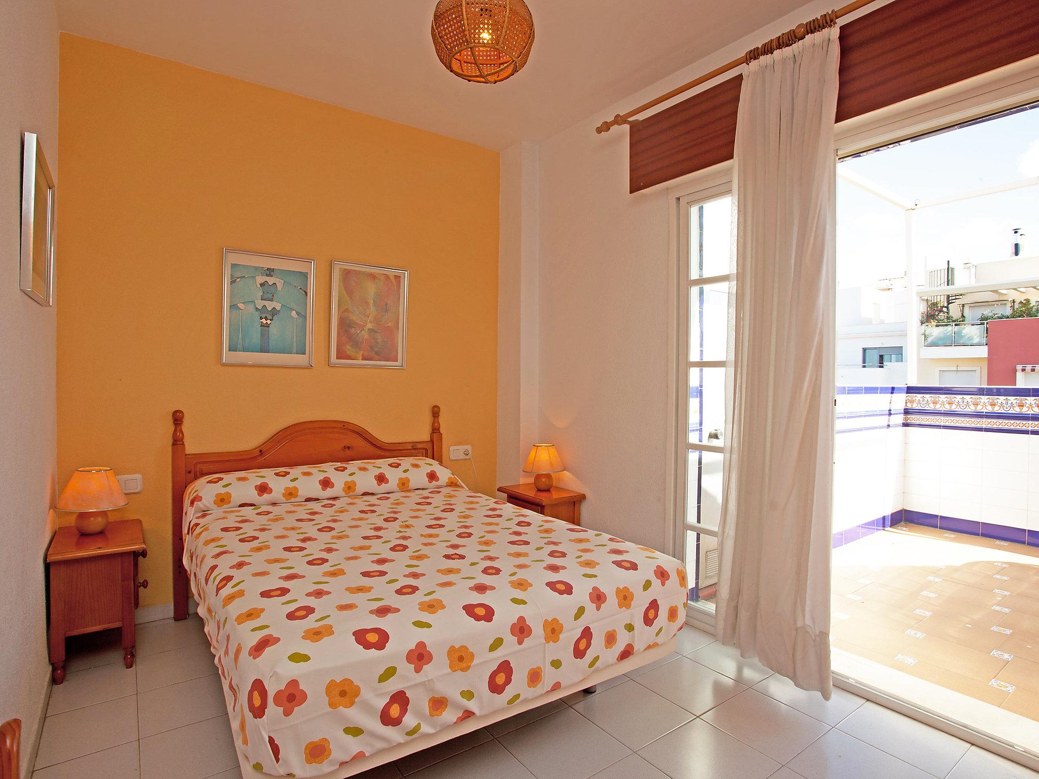 Photo 4 - 2 bedroom Apartment in Rincón de la Victoria with terrace and sea view