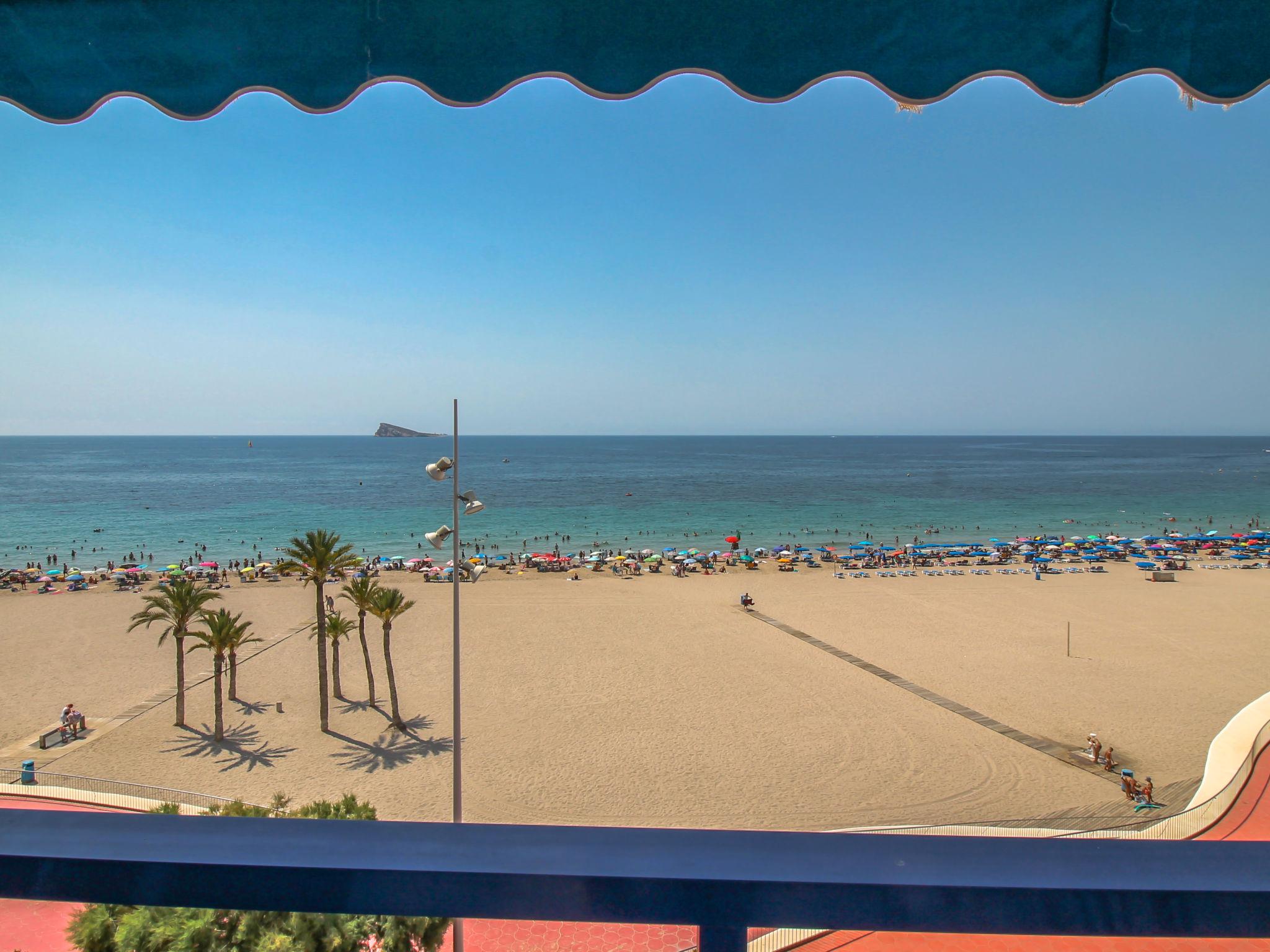 Photo 17 - Appartement de 4 chambres à Benidorm avec terrasse et vues à la mer