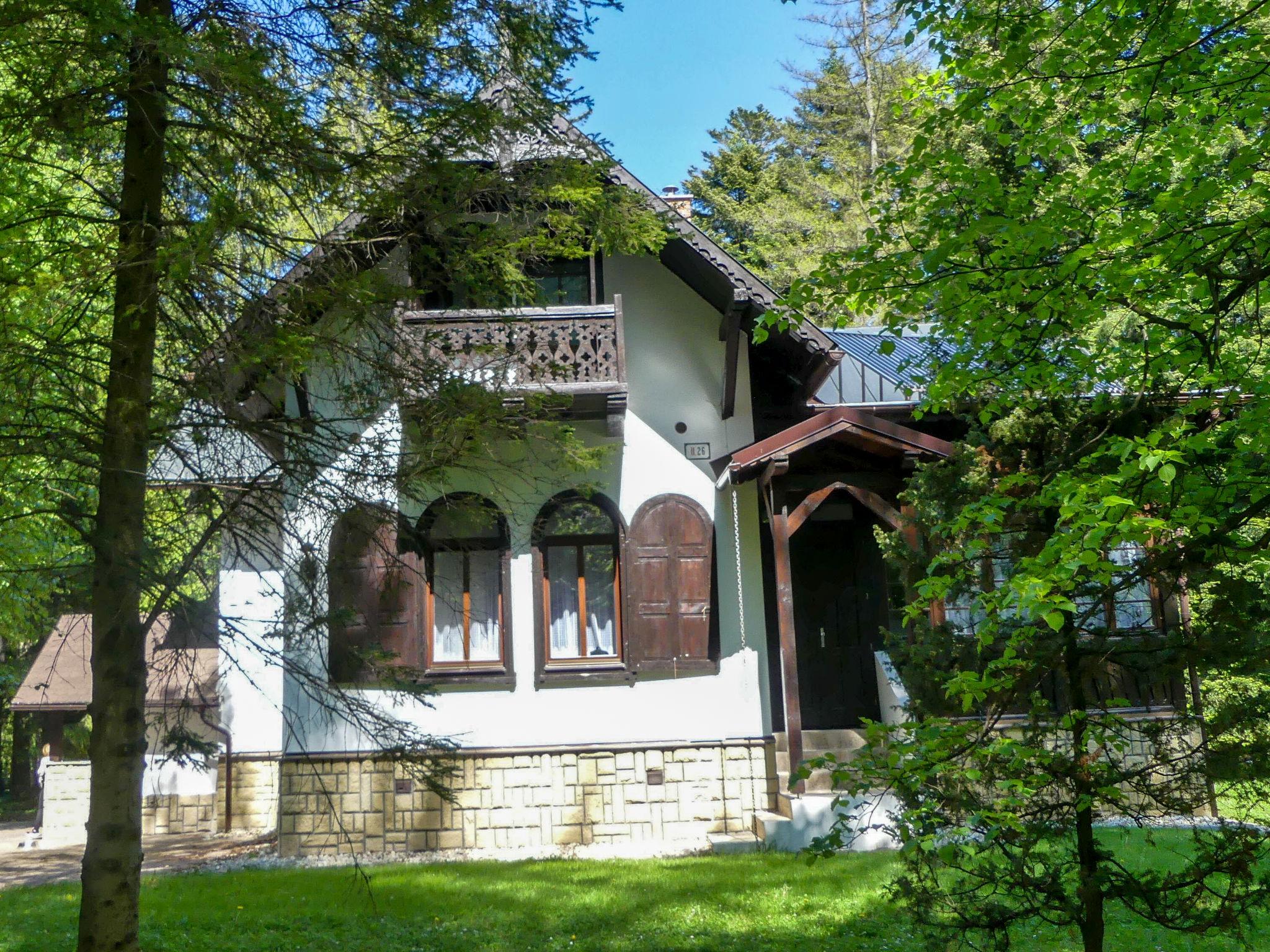 Foto 15 - Casa de 6 quartos em Vysoké Tatry com jardim e sauna