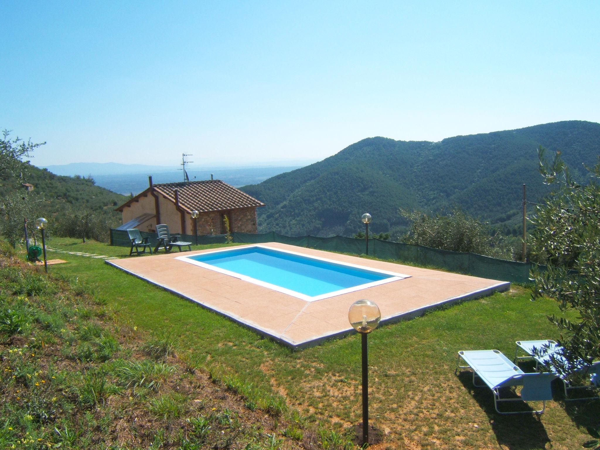 Photo 2 - Maison de 2 chambres à Capannori avec piscine privée et jardin