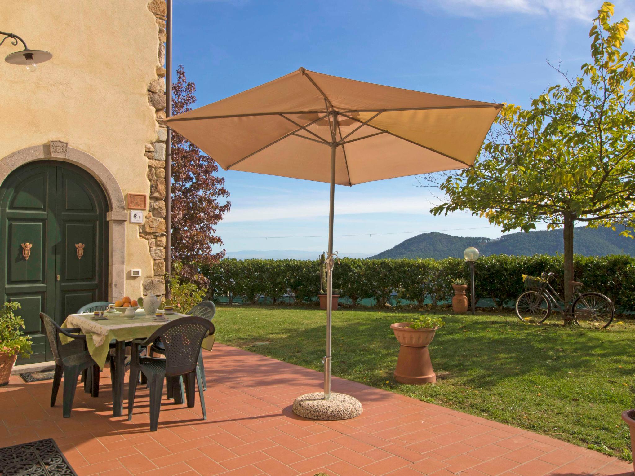 Photo 6 - Maison de 2 chambres à Capannori avec piscine privée et jardin